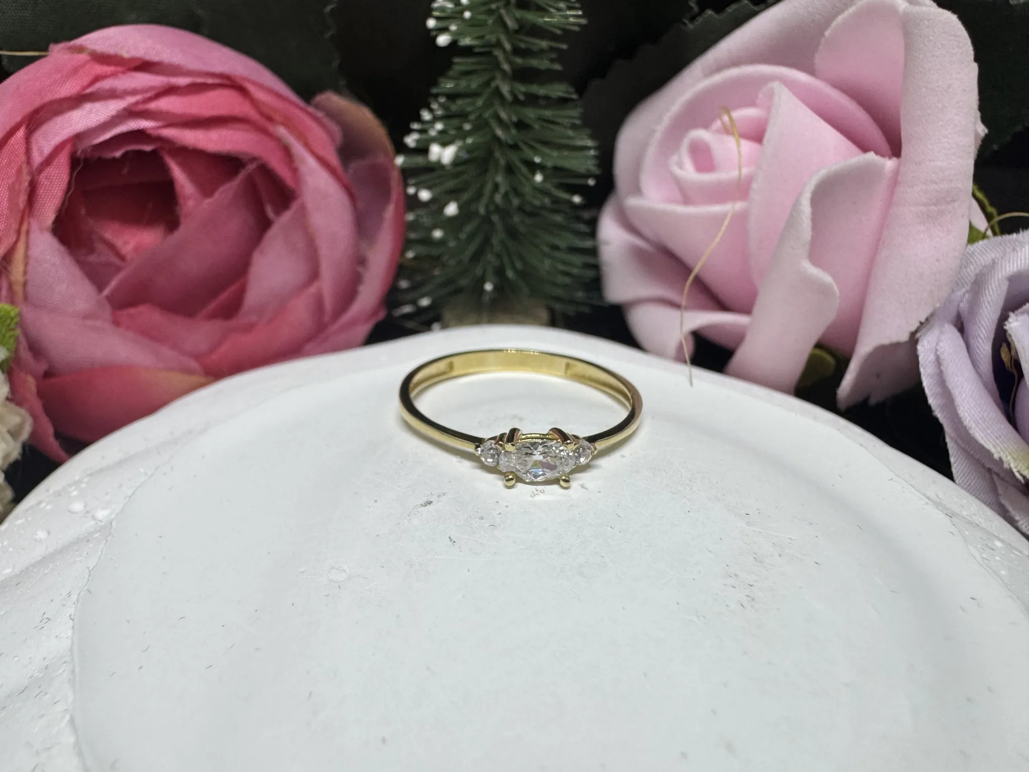 Oval taşlı minamal yüzük 