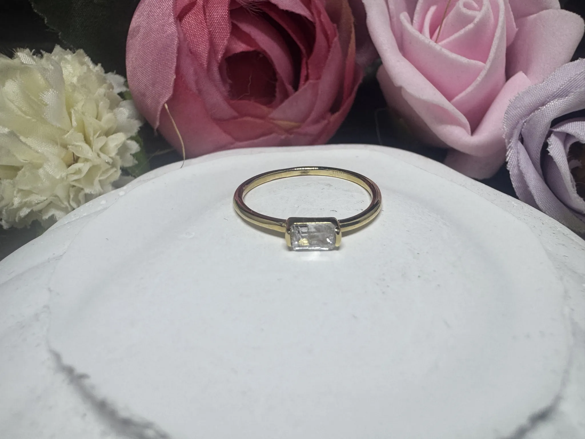 Minimal sade baget tektaş yüzük