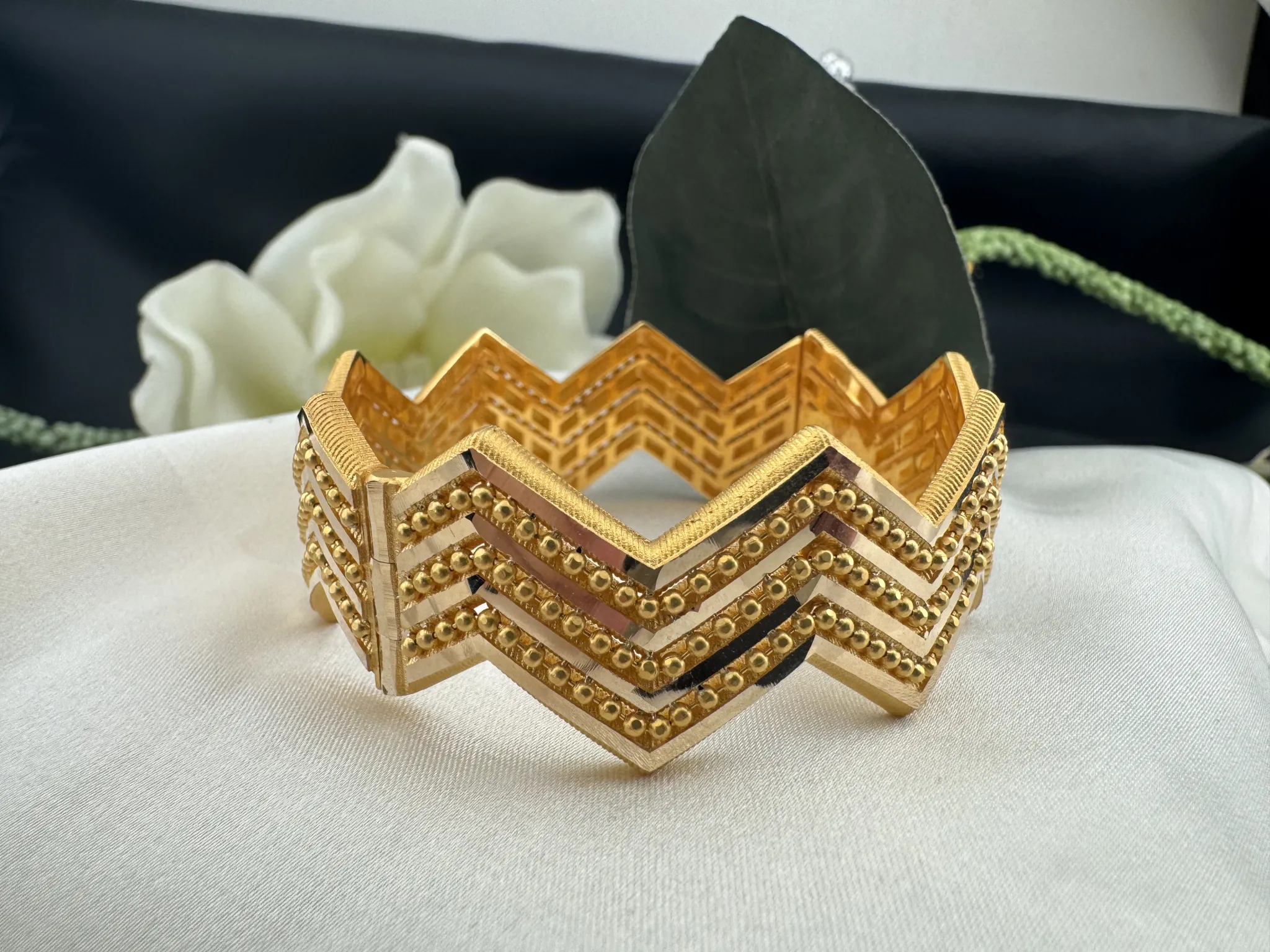 Fantazi Zigzag Kelepçe 