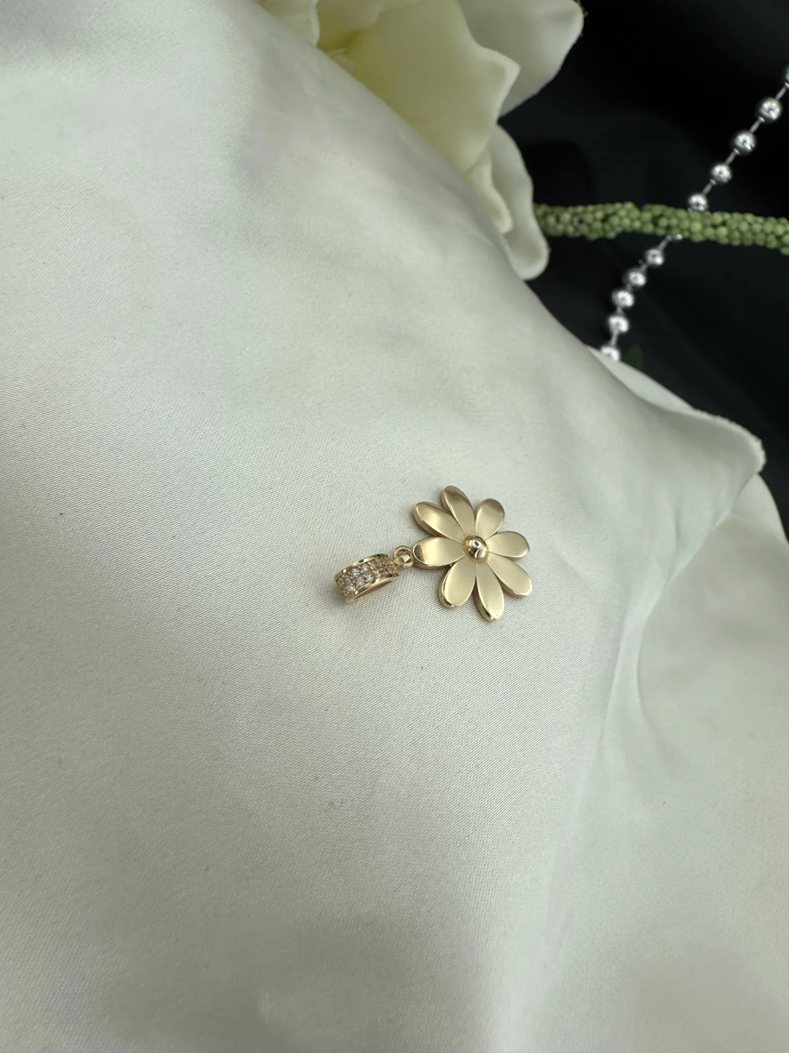 Taşsız Papatya Charm Kolye Ucu