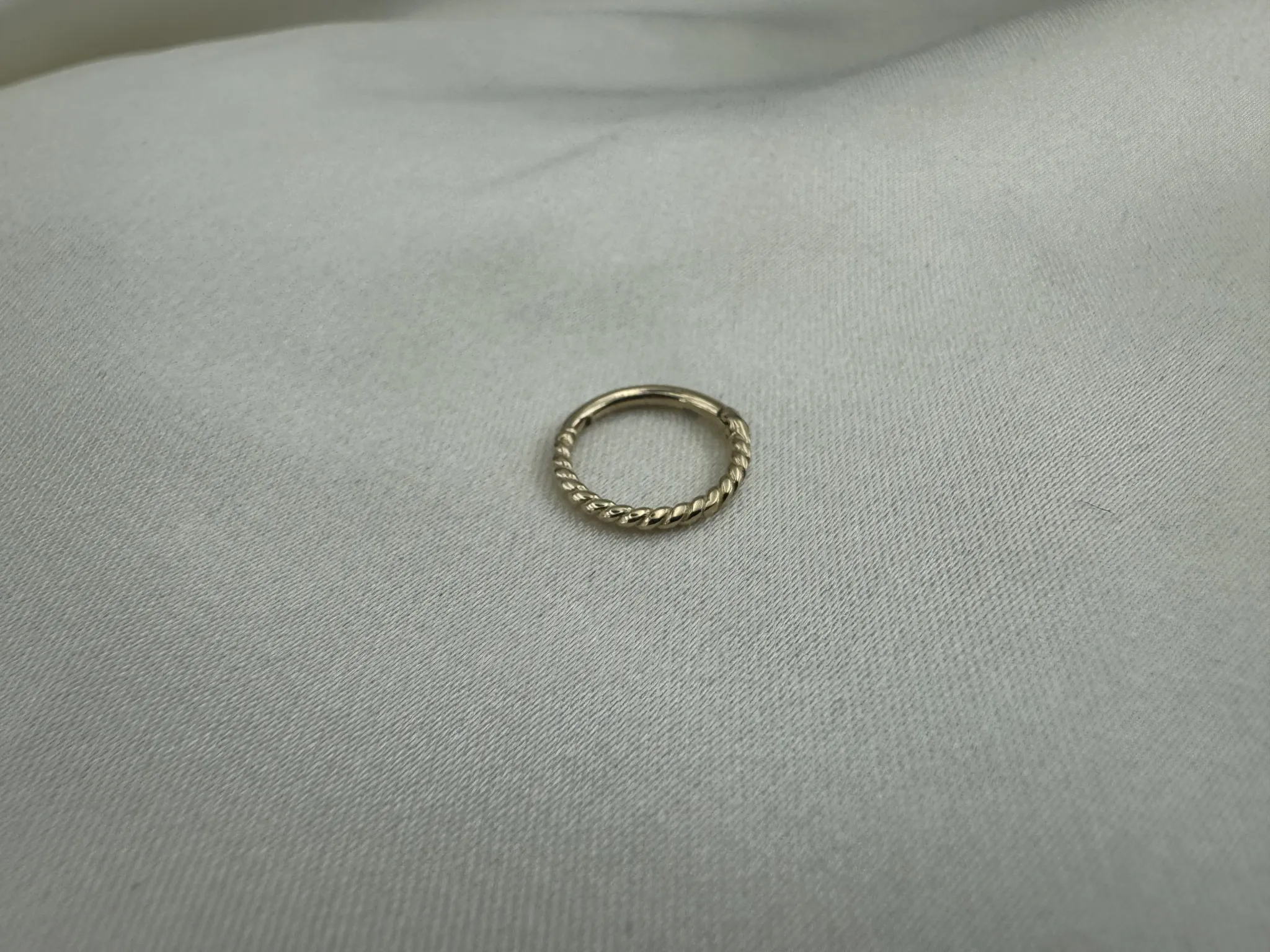 Örgü Desenli Halka Tragus