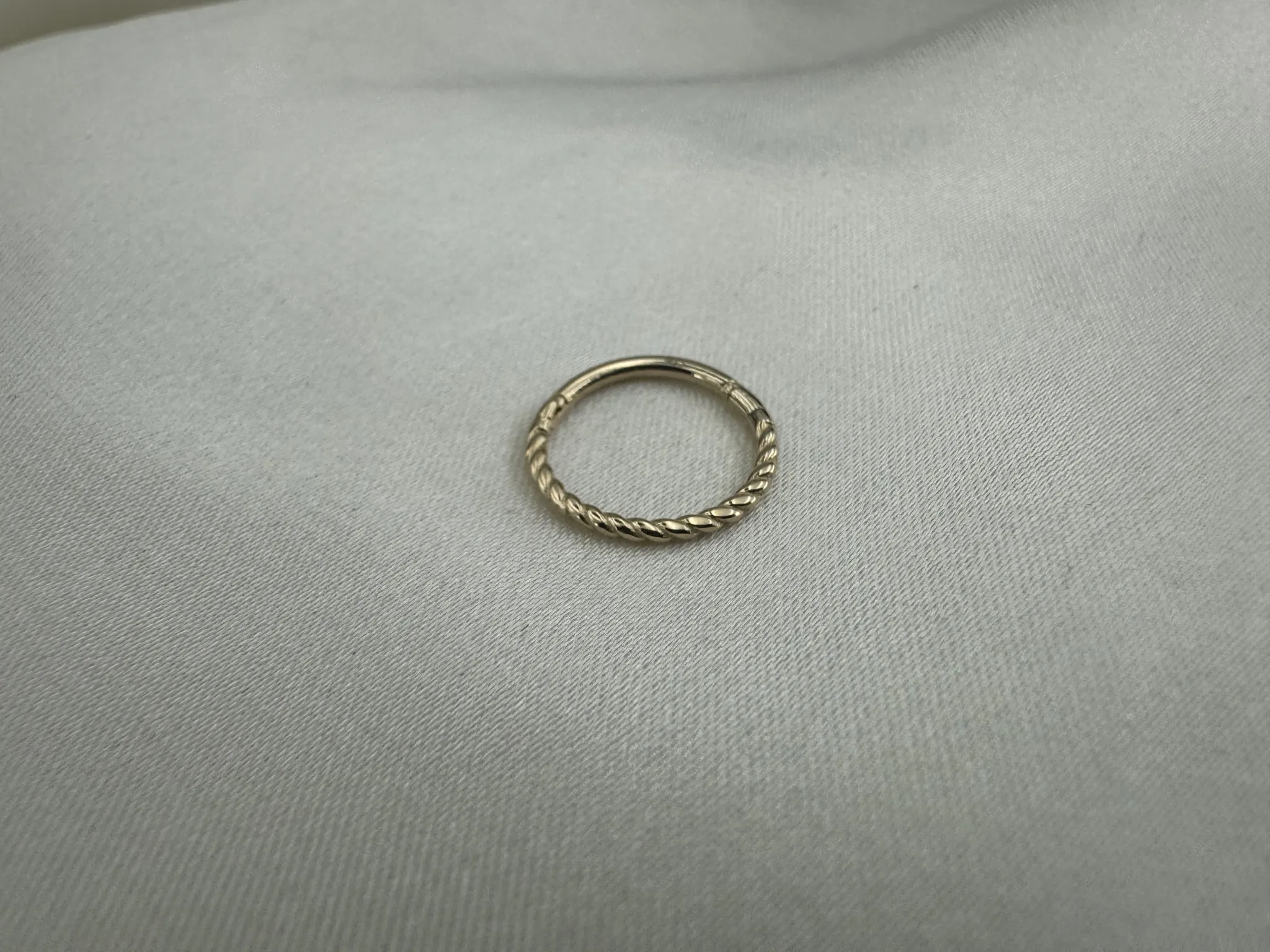 Örgü Desenli Halka Tragus