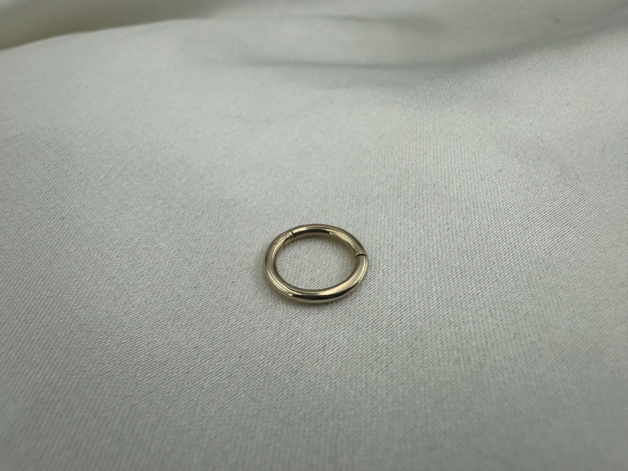 Taşsız Sade Halka Tragus