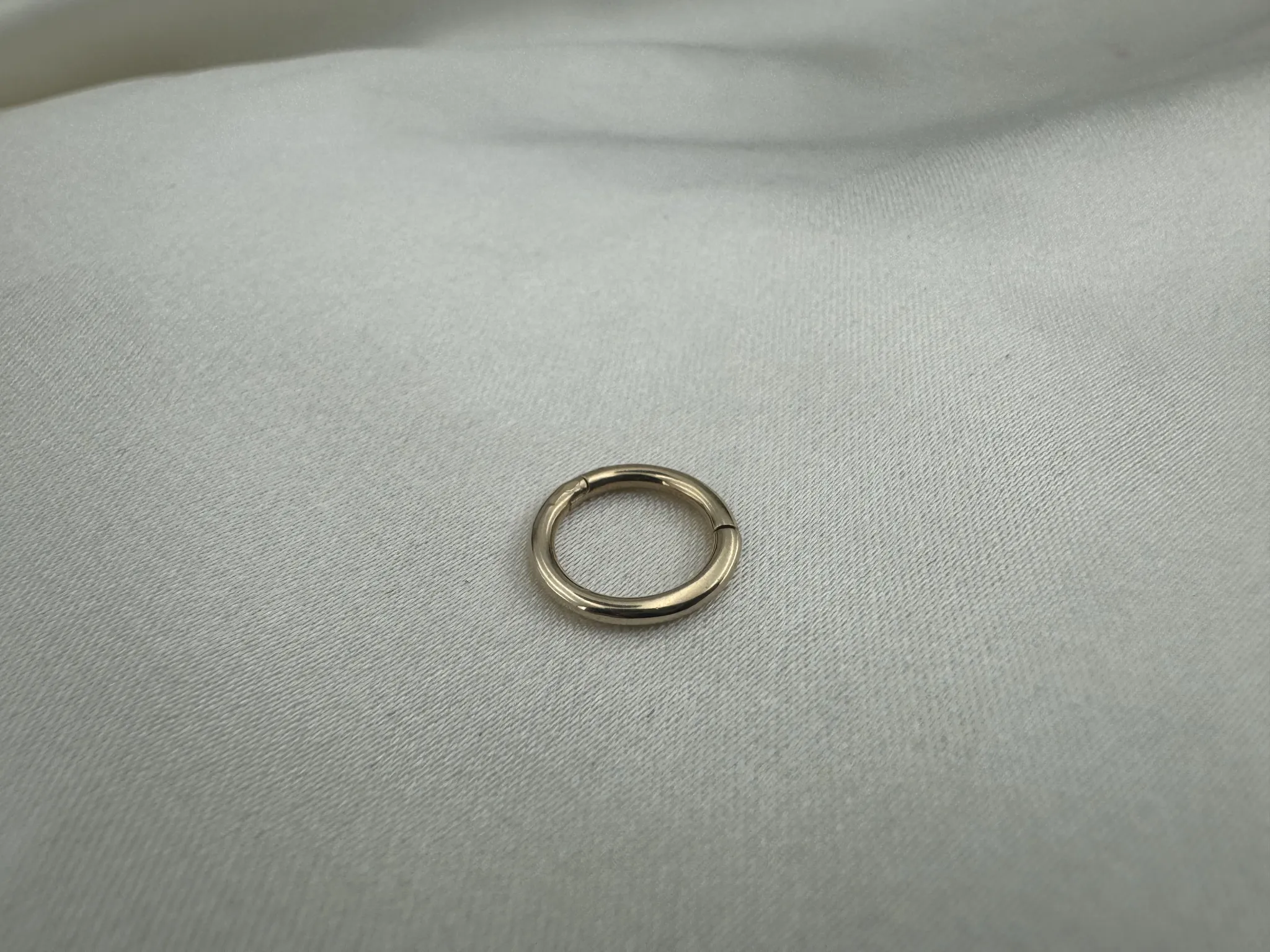 Taşsız Sade Halka Tragus