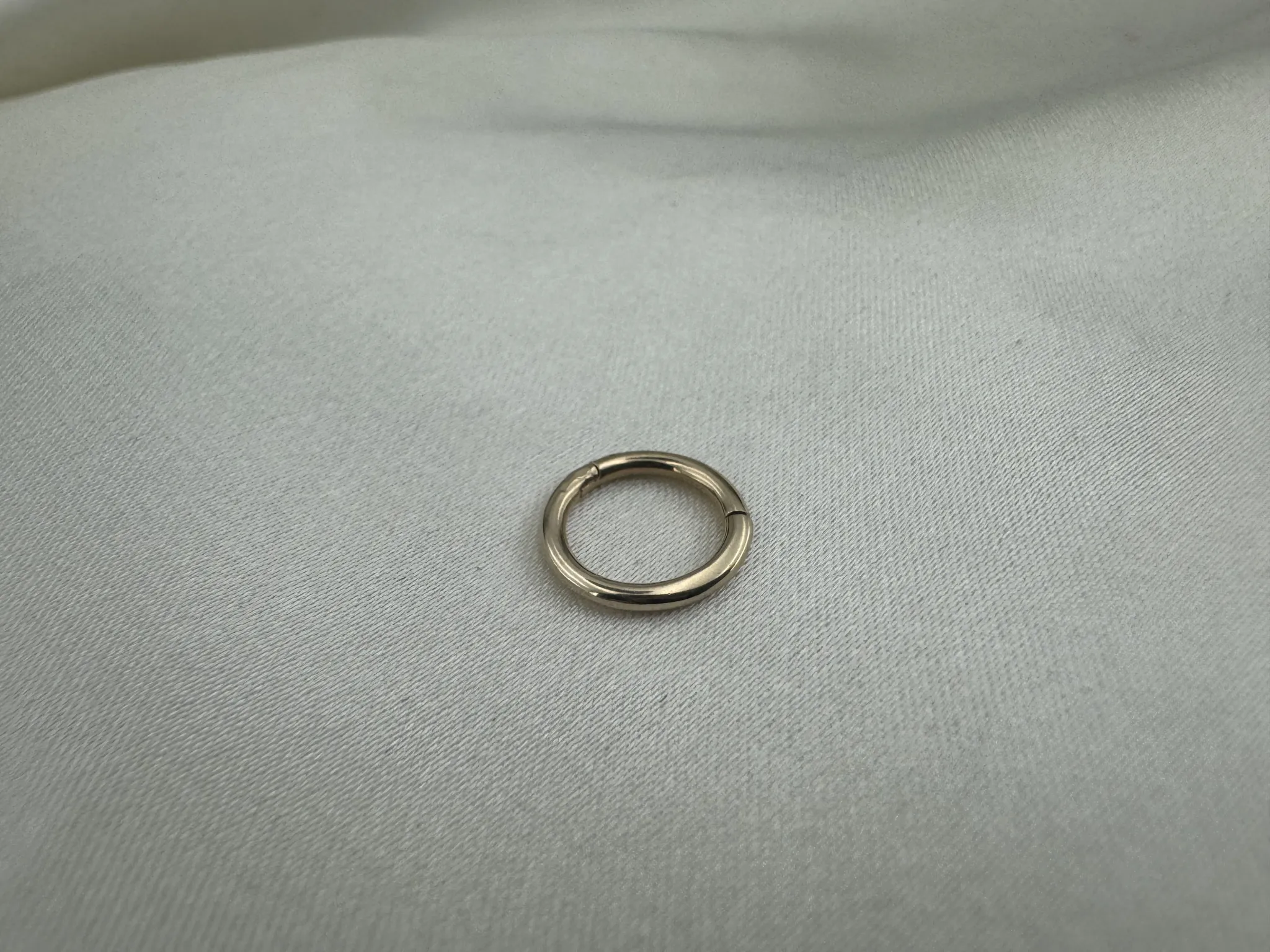 Taşsız Sade Halka Tragus