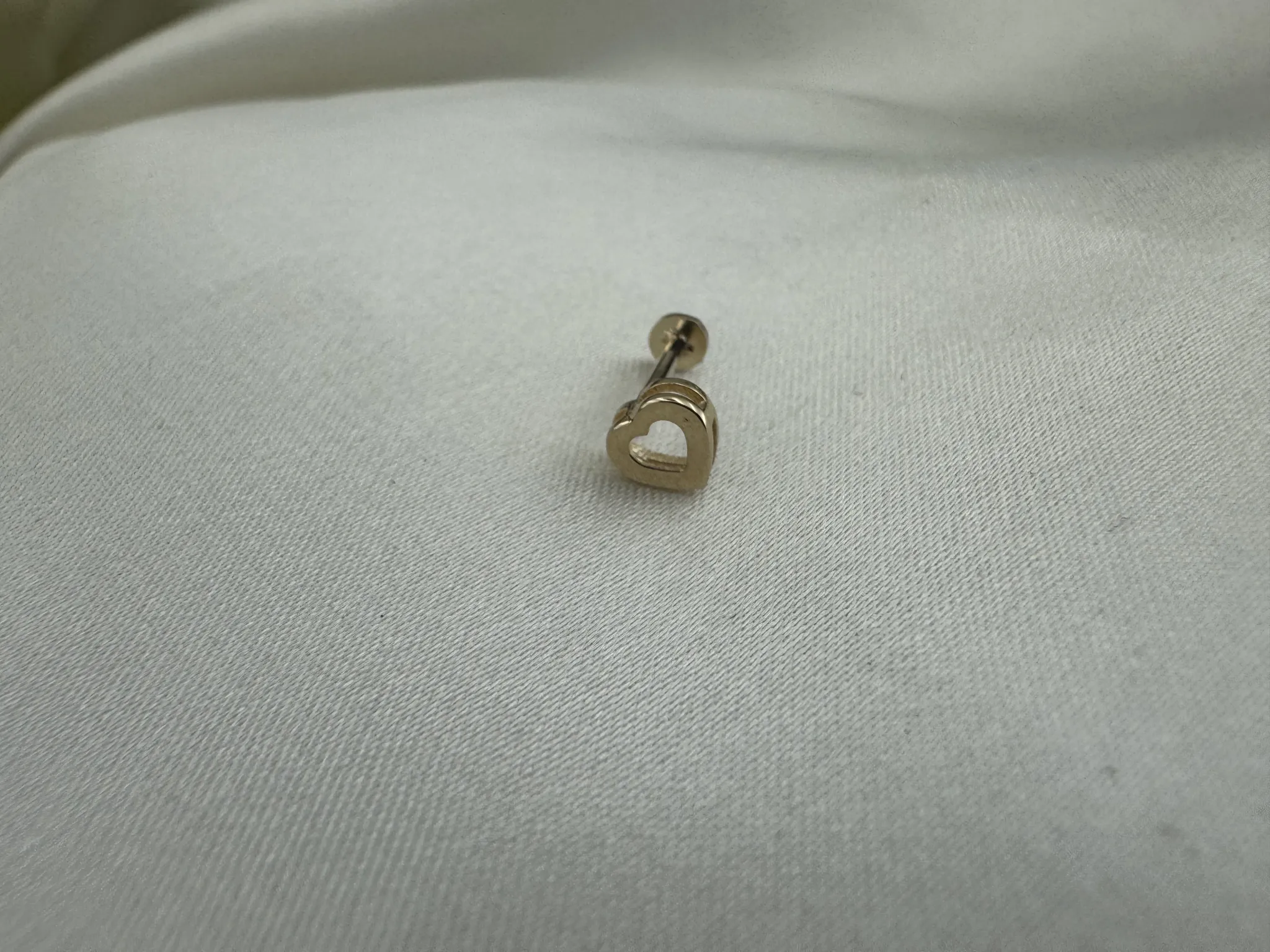 Taşsız Kalp Tragus