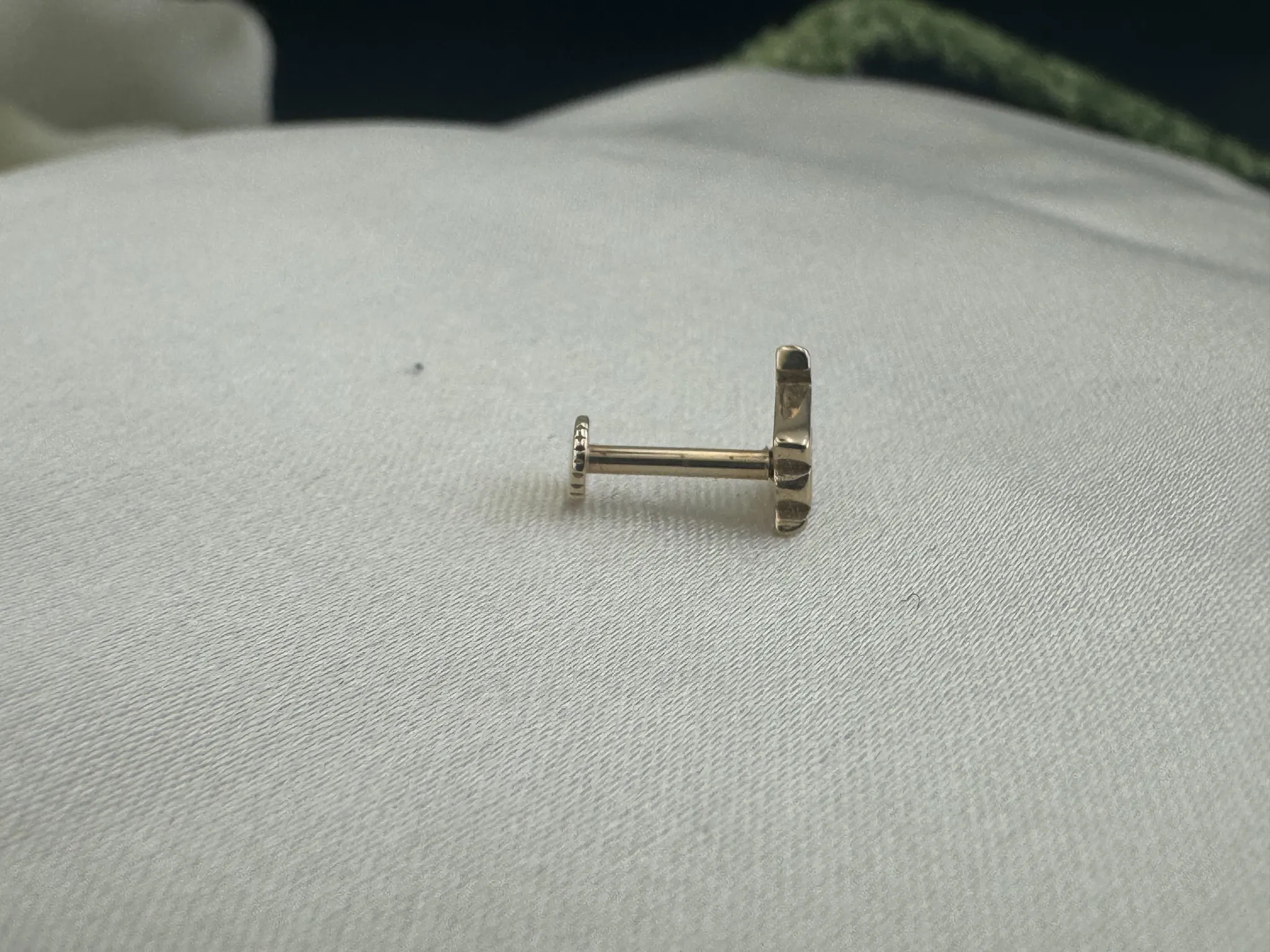 Taşsız Akrep Burcu Tragus