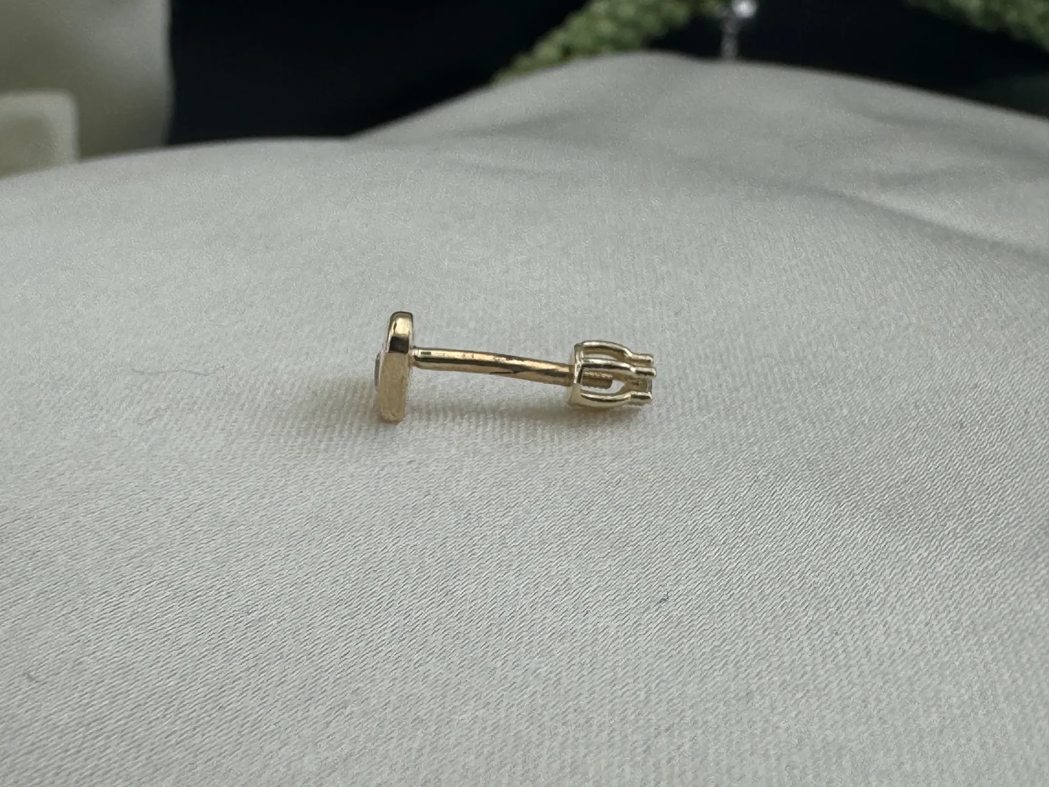 Taşlı Kalp Tragus