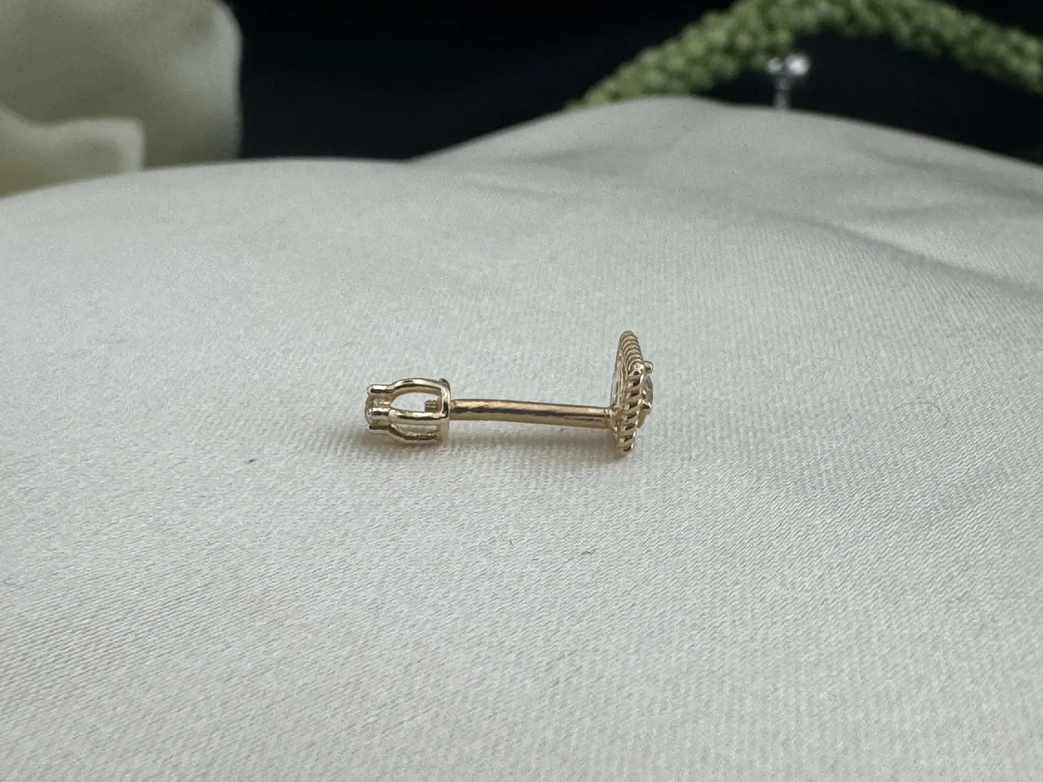 Taşlı Kare Tragus