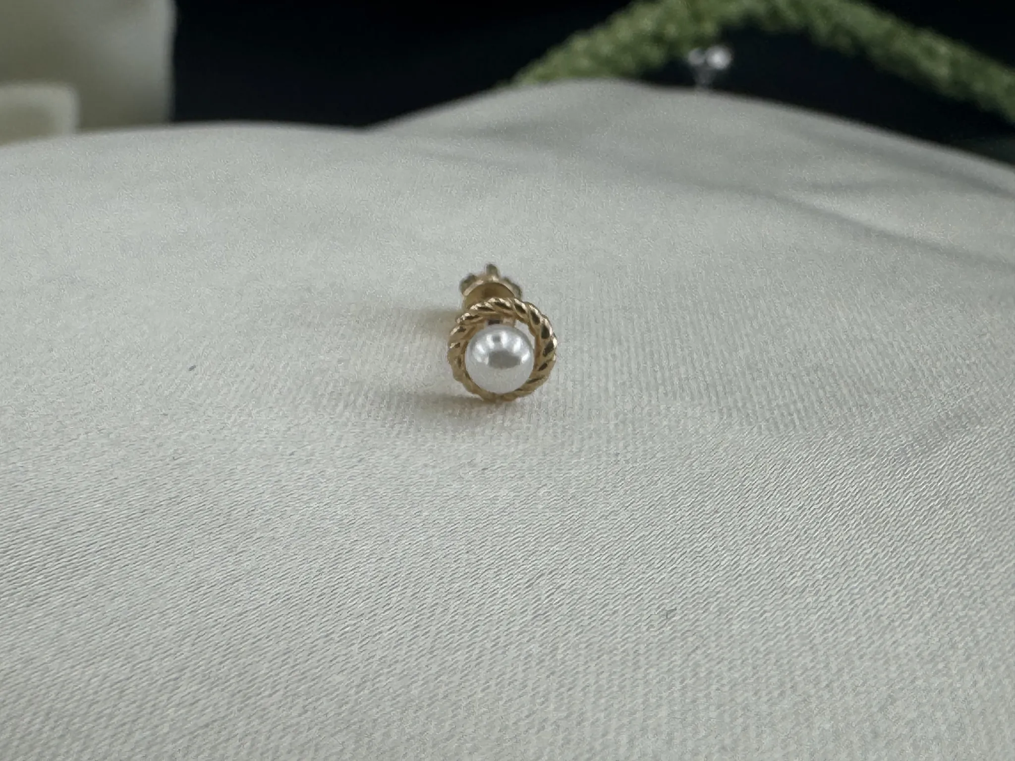 Taşsız İnci Tragus
