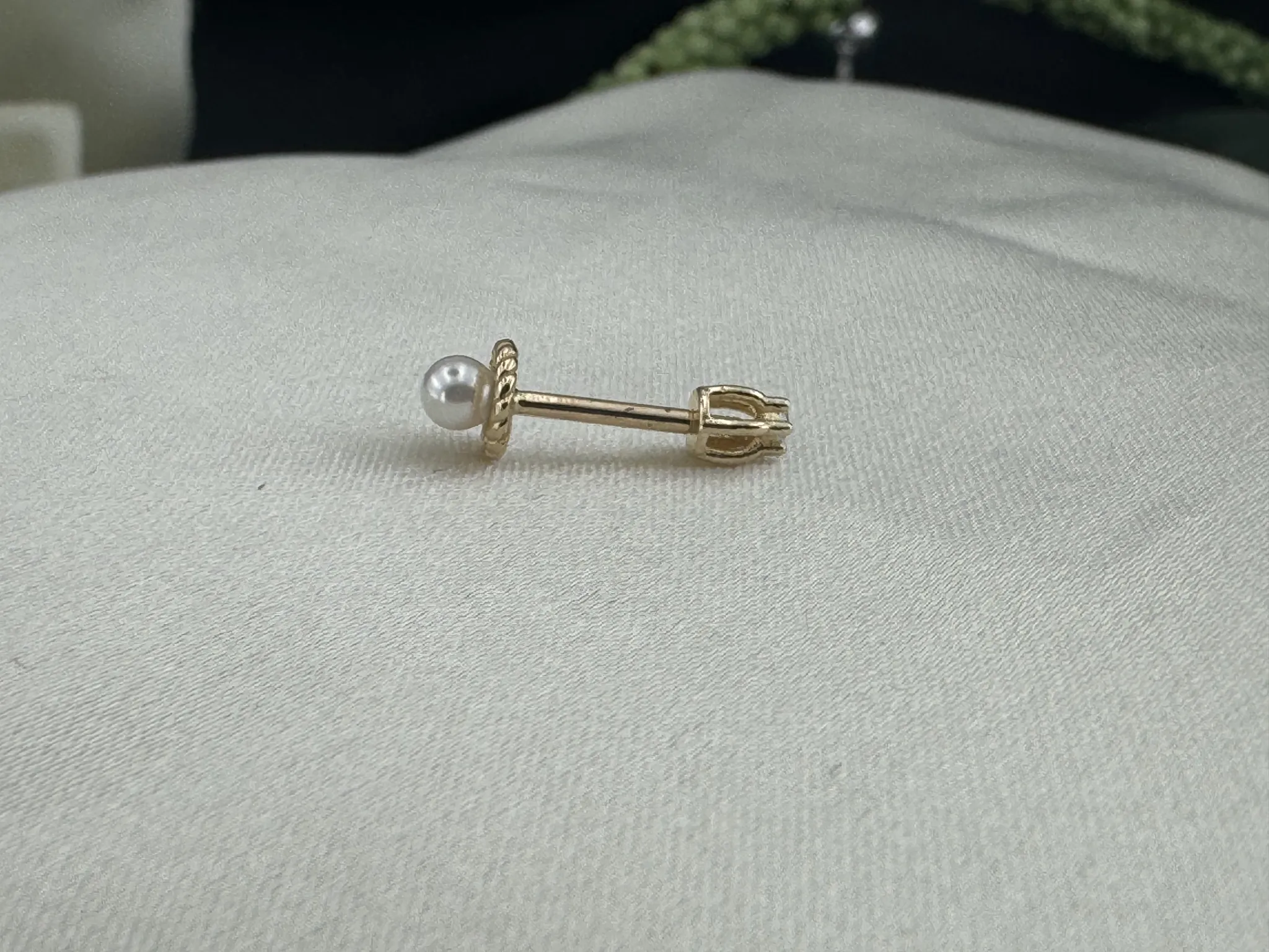 Taşsız İnci Tragus