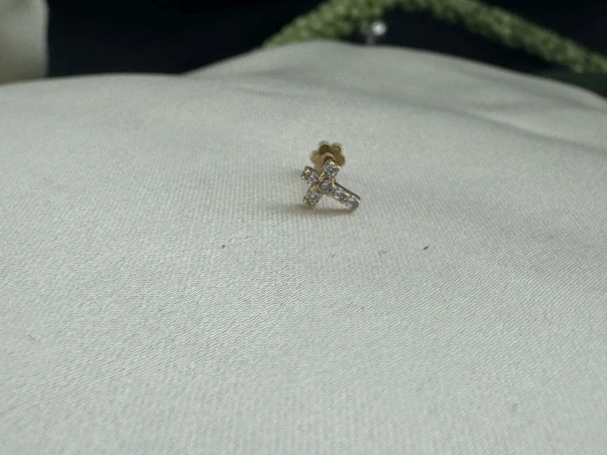 Taşlı Haç Tragus