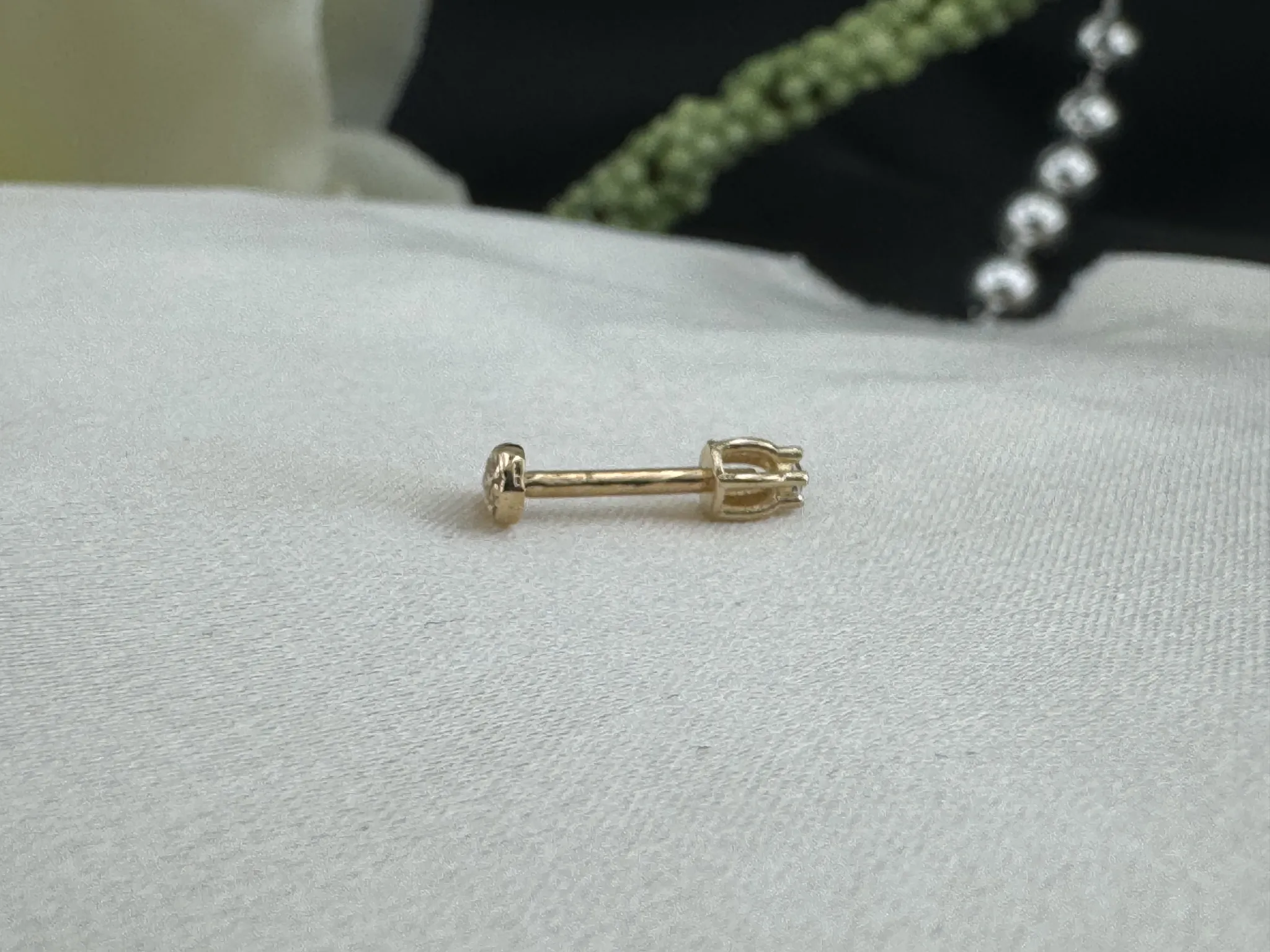 Taşlı Damla Tragus