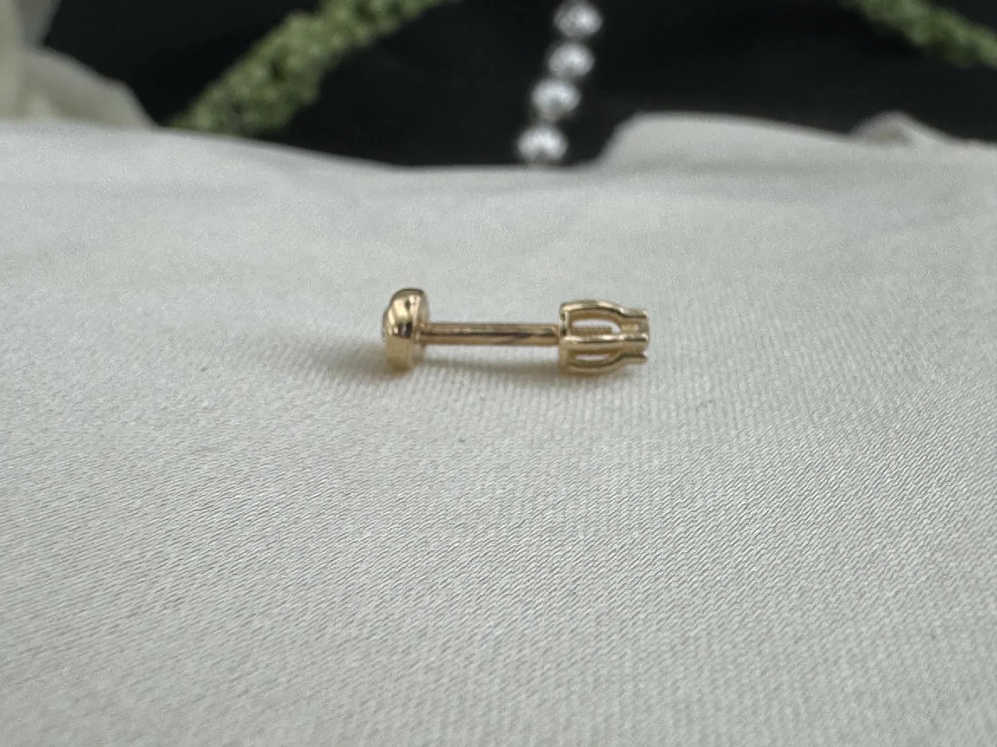 Taşlı Damla Tragus