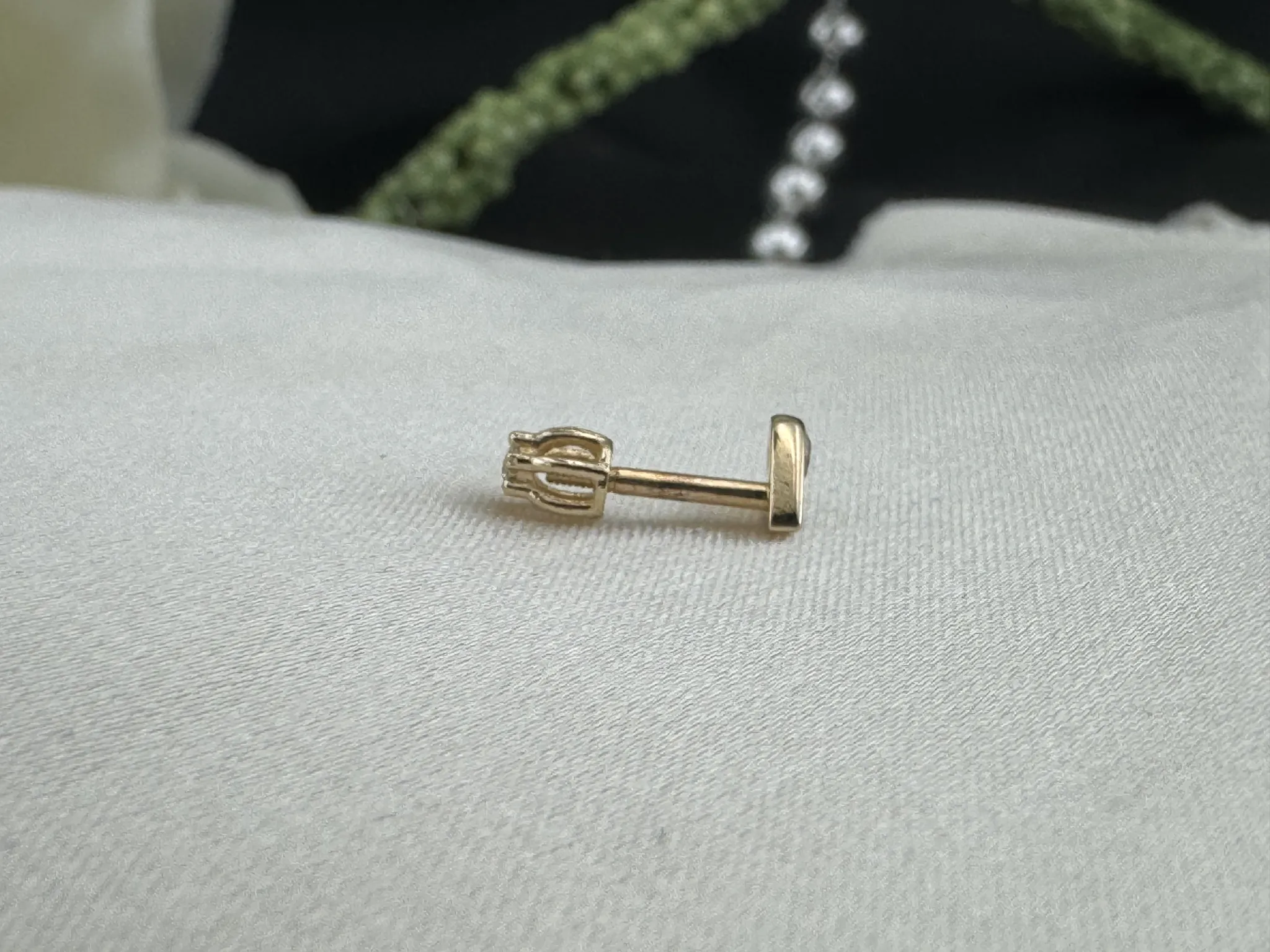 Taşlı Damla Tragus