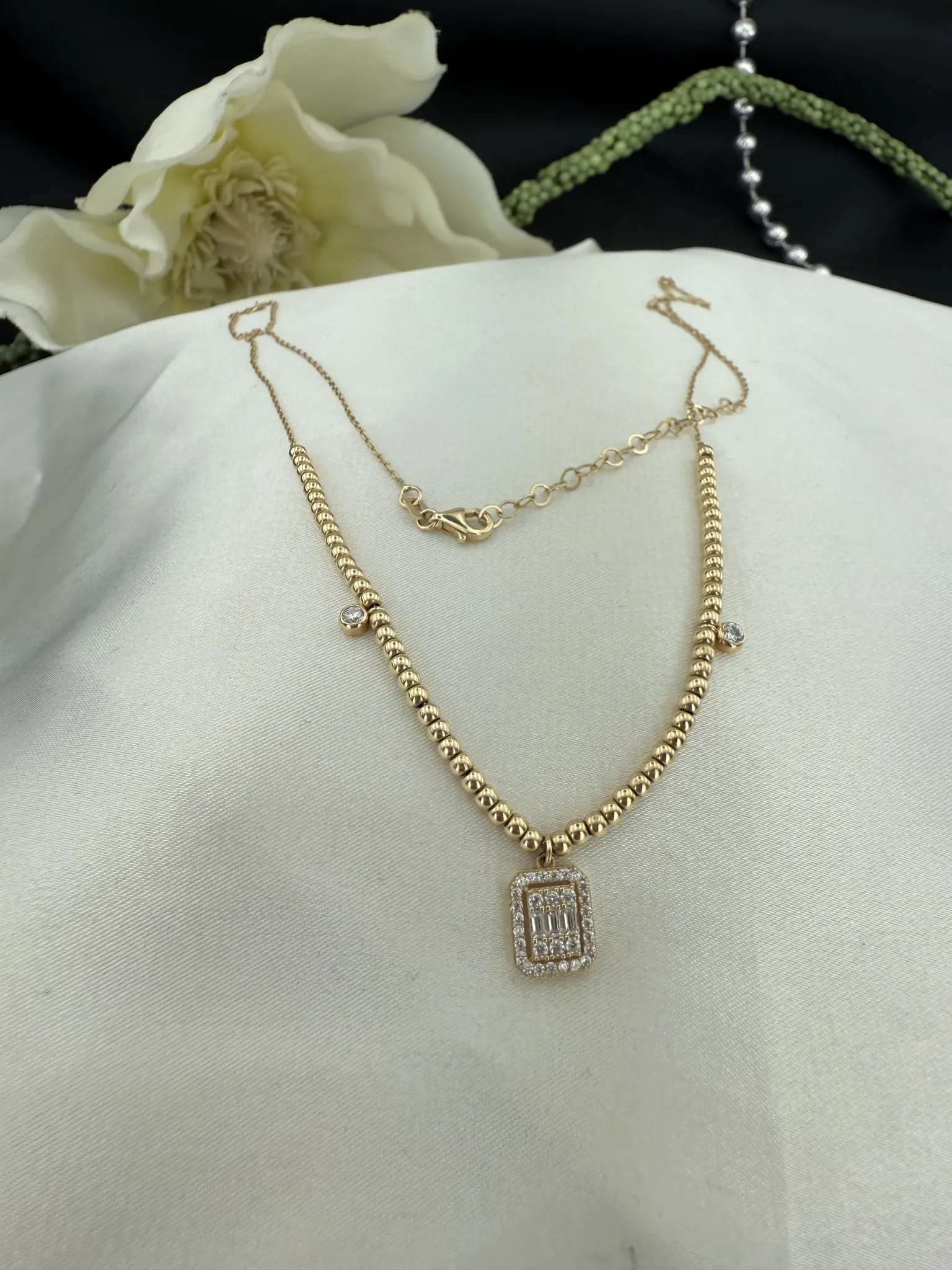 Özel Tasarım Taşlı İtalyan Kolye