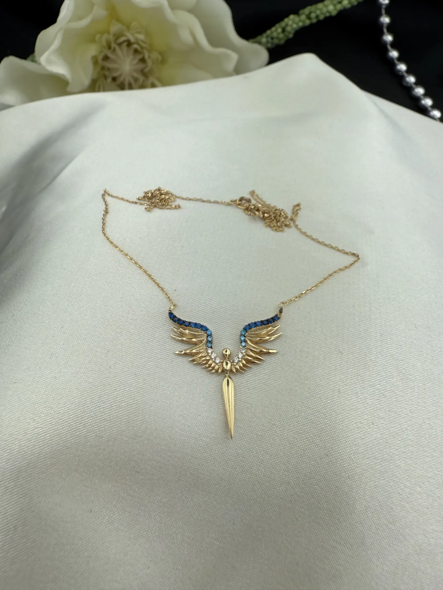 Mavi Beyaz Taşlı Melek Kolye