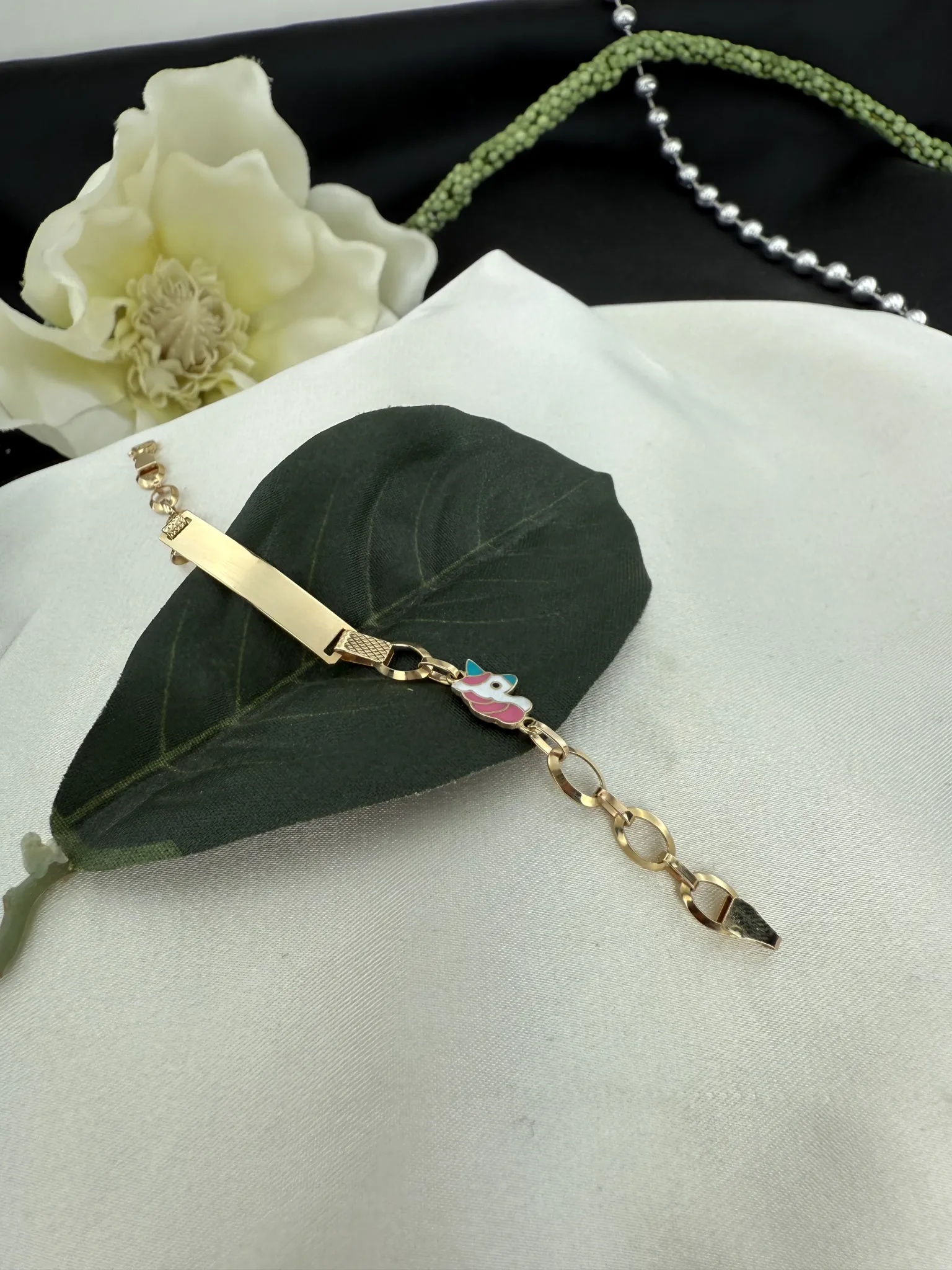 Mineli atlı plakalı çocuk künyesi 