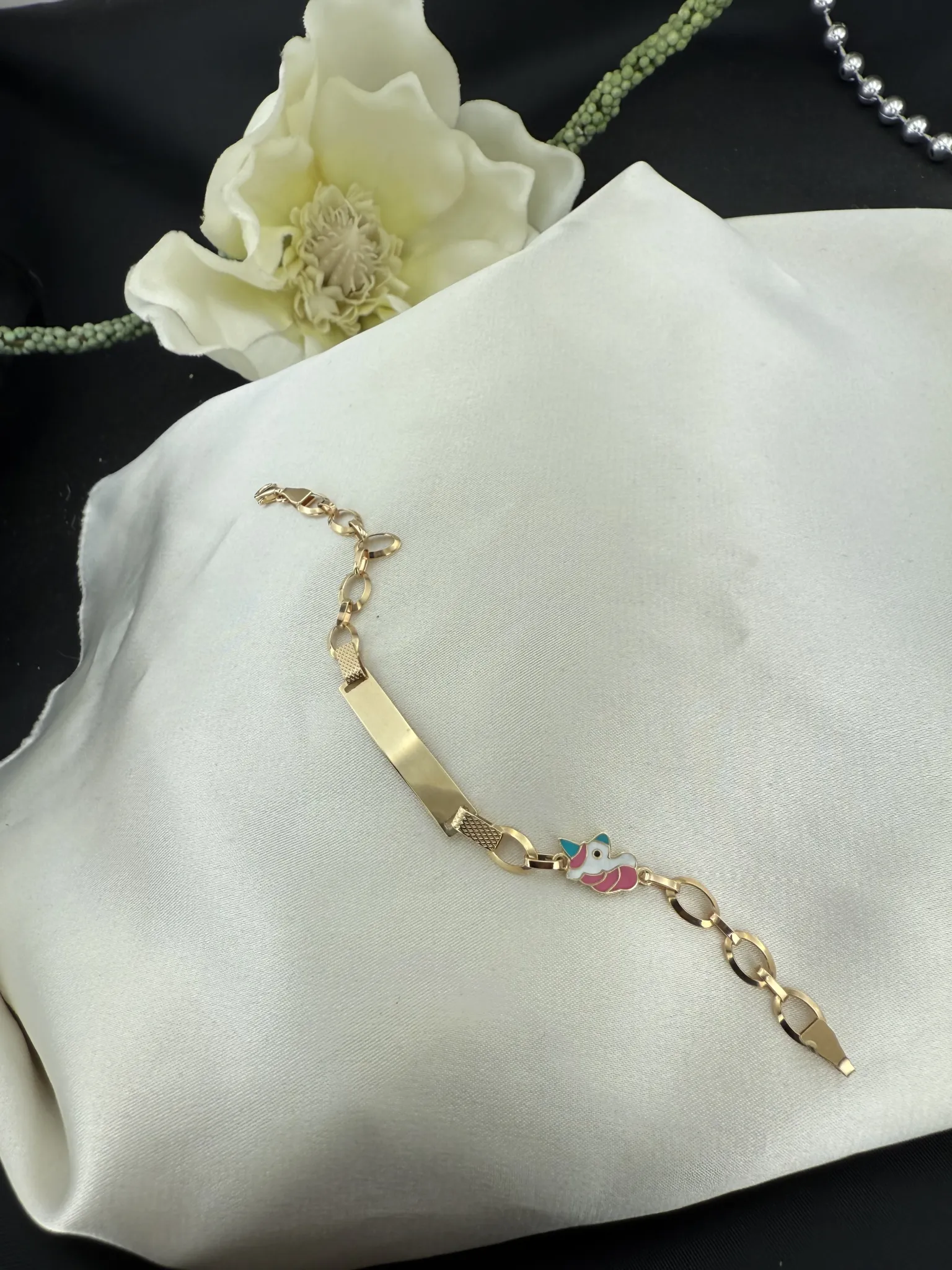 Mineli atlı plakalı çocuk künyesi 