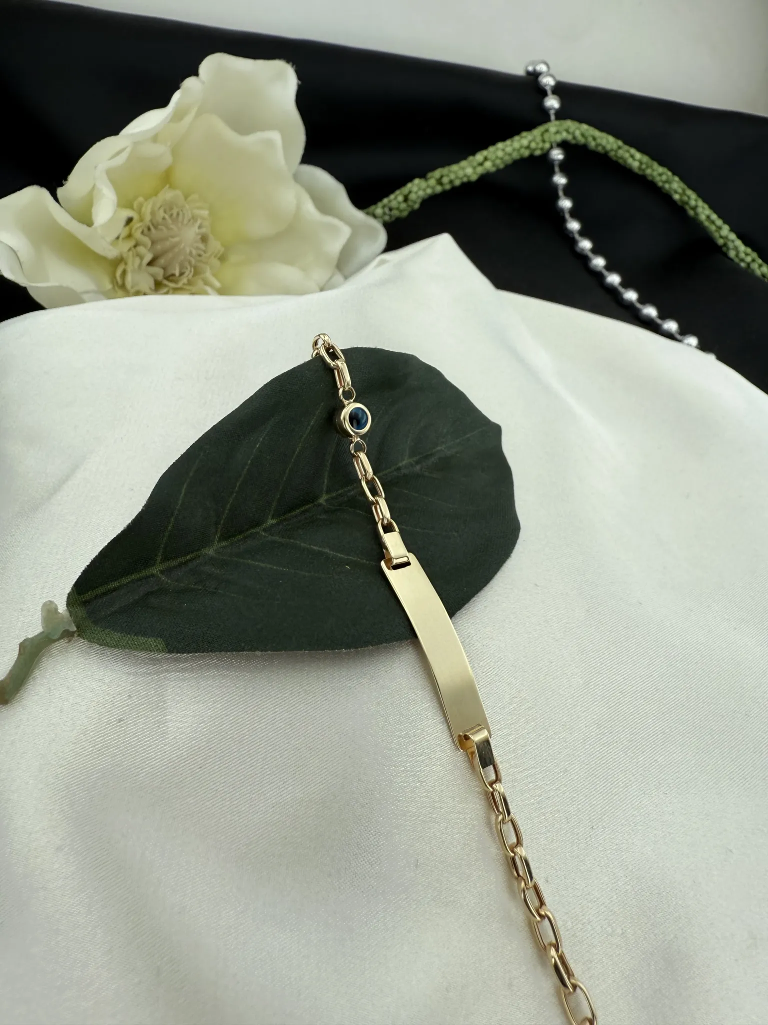 Nazar boncuklu plakalı unisex çocuk künyesi 