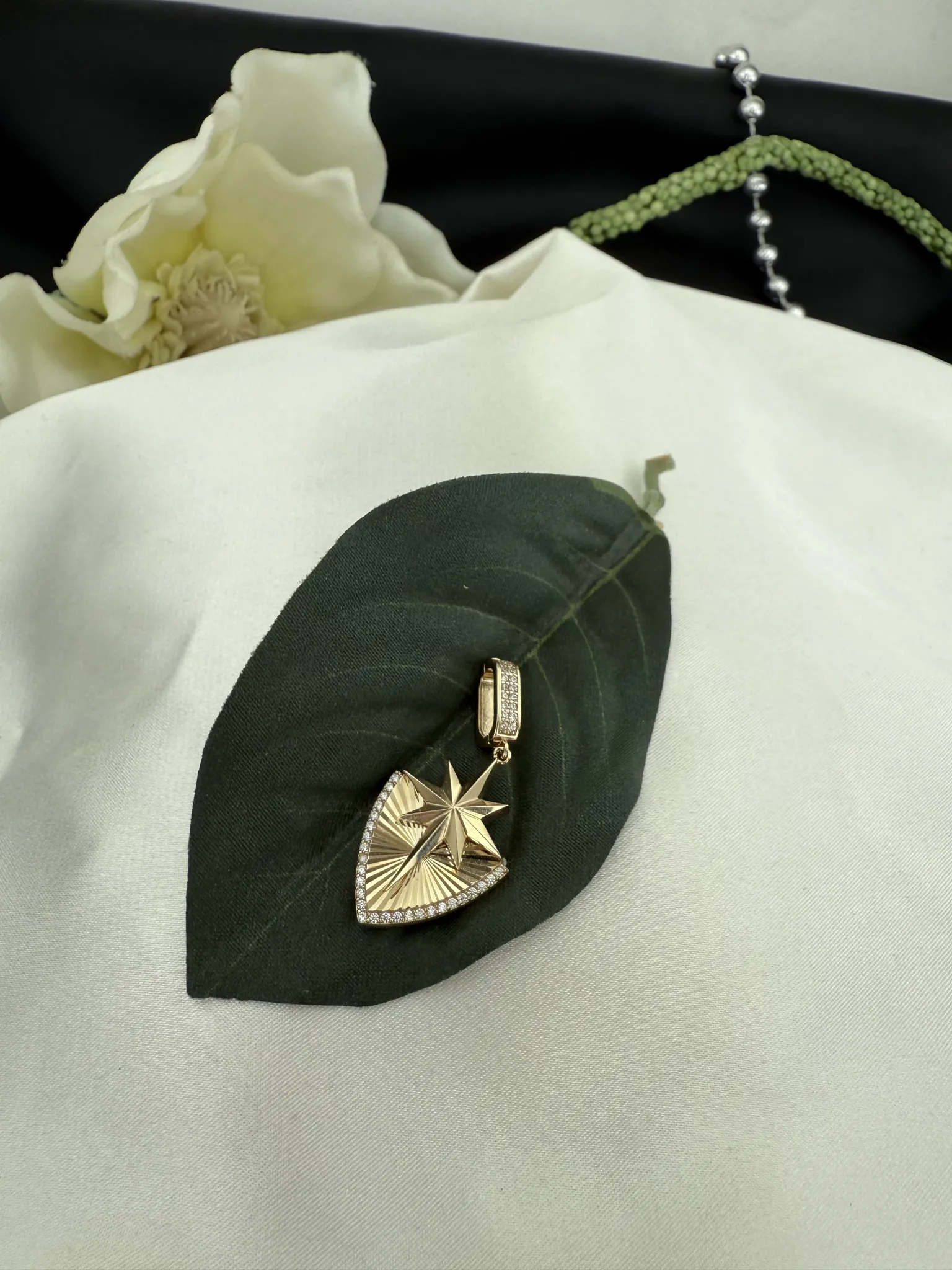 İtaly taşlı kutup yıldızı çarmlı kolye ucu