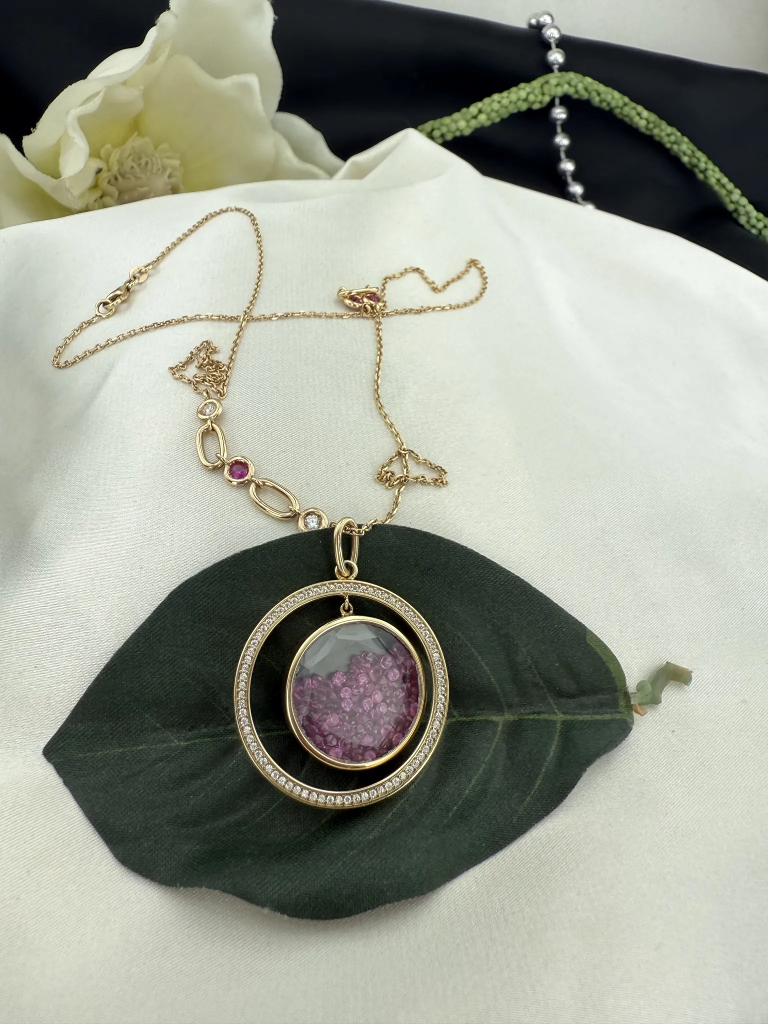 İtaly özel üretim kırmızı taşlı kolye 