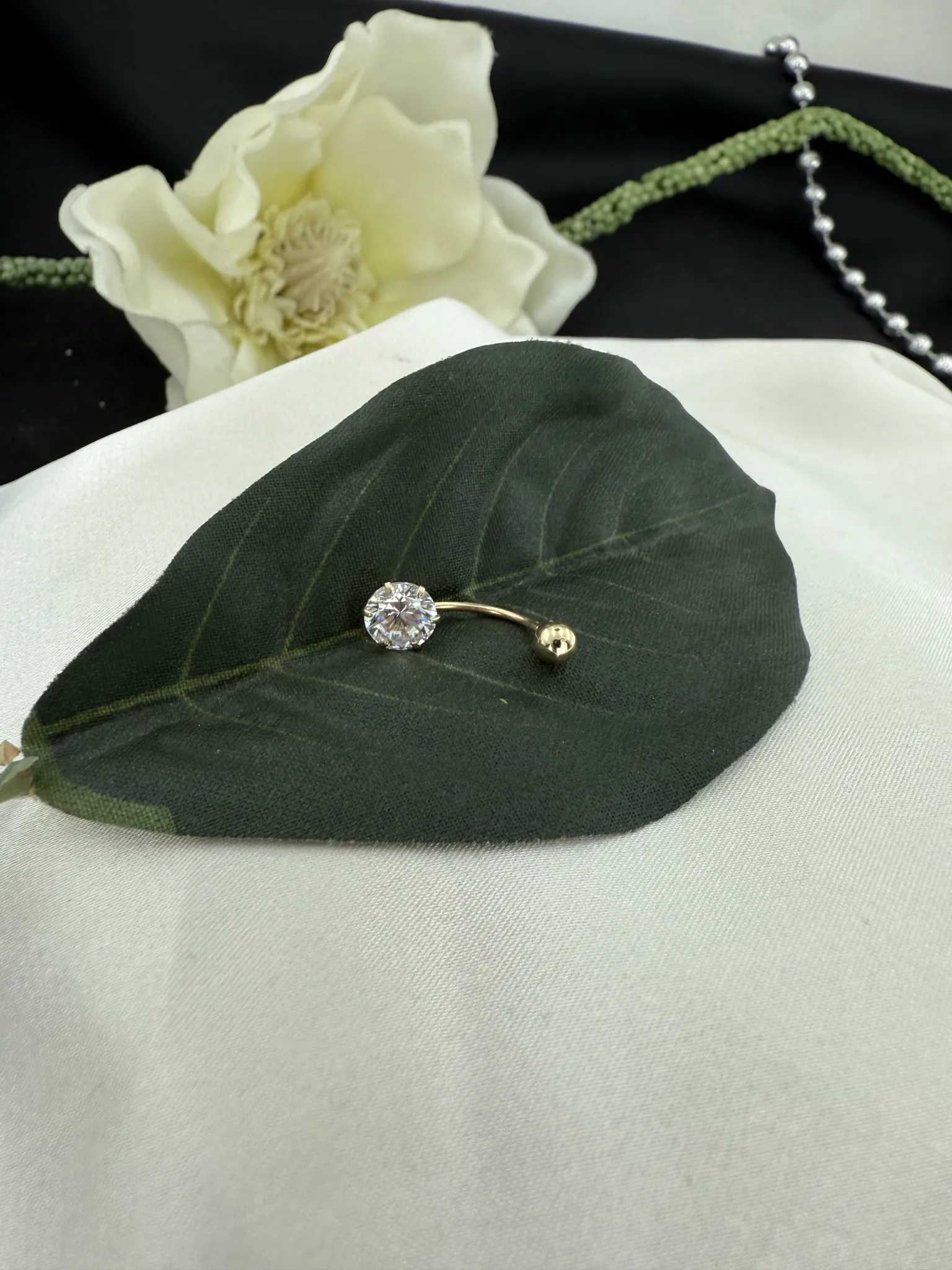 Tek Taş Göbek Piercing