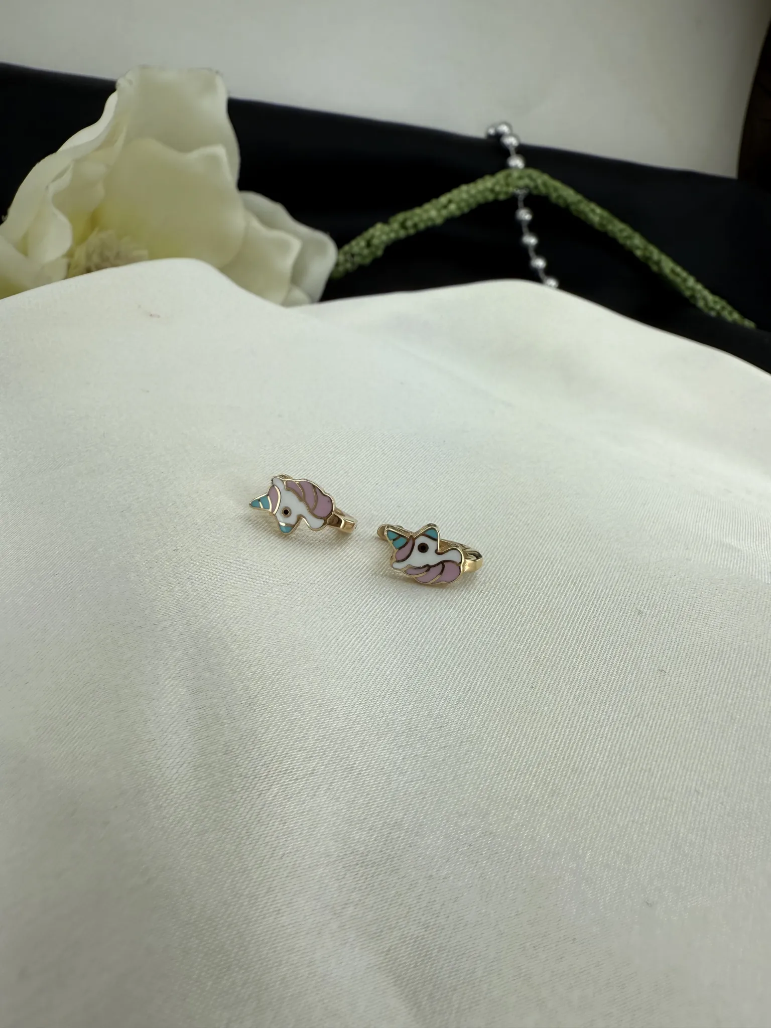 Renkli Mineli Çocuk Küpesi