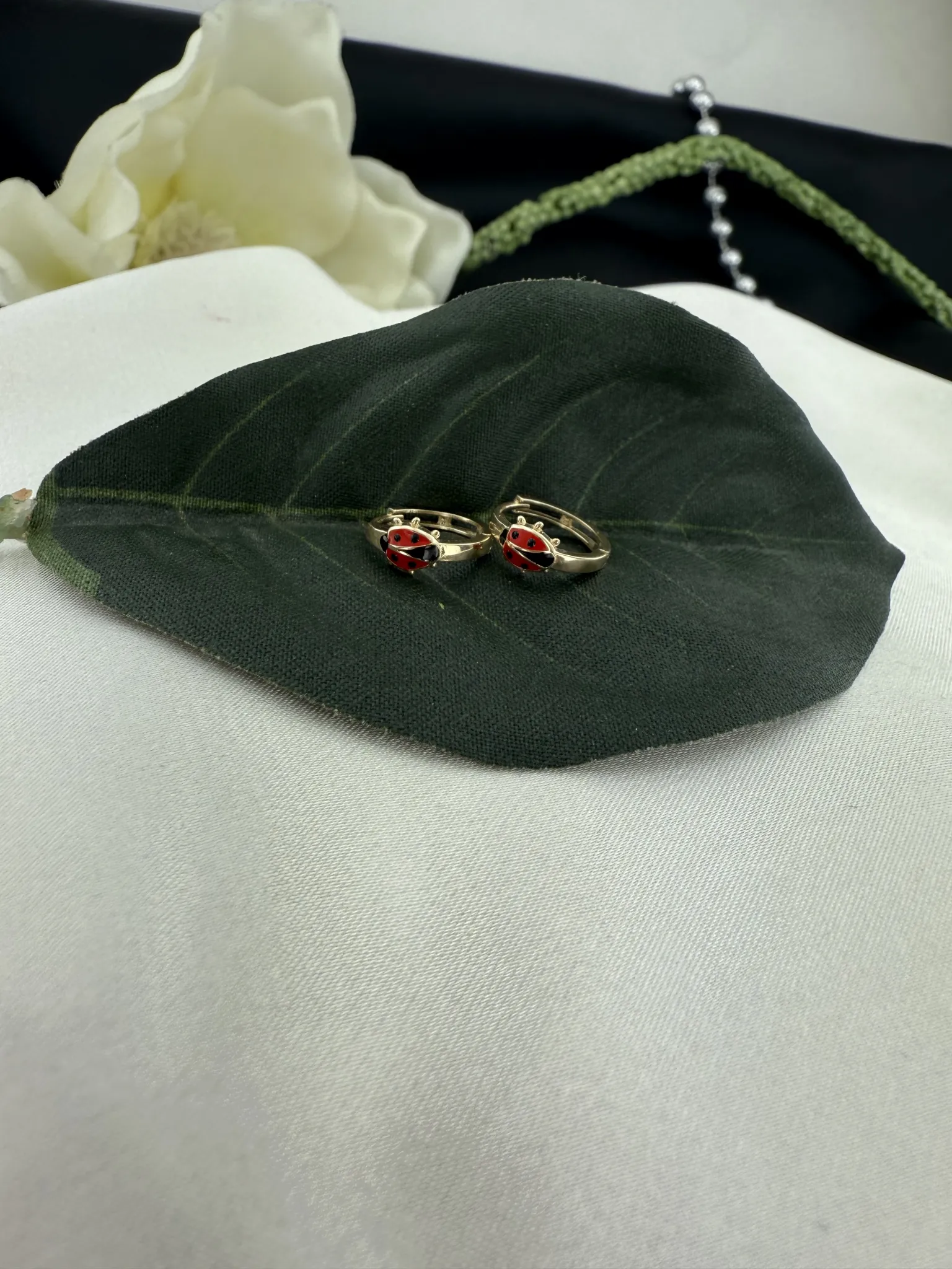 Mineli Uğur Böceği Çocuk Küpesi