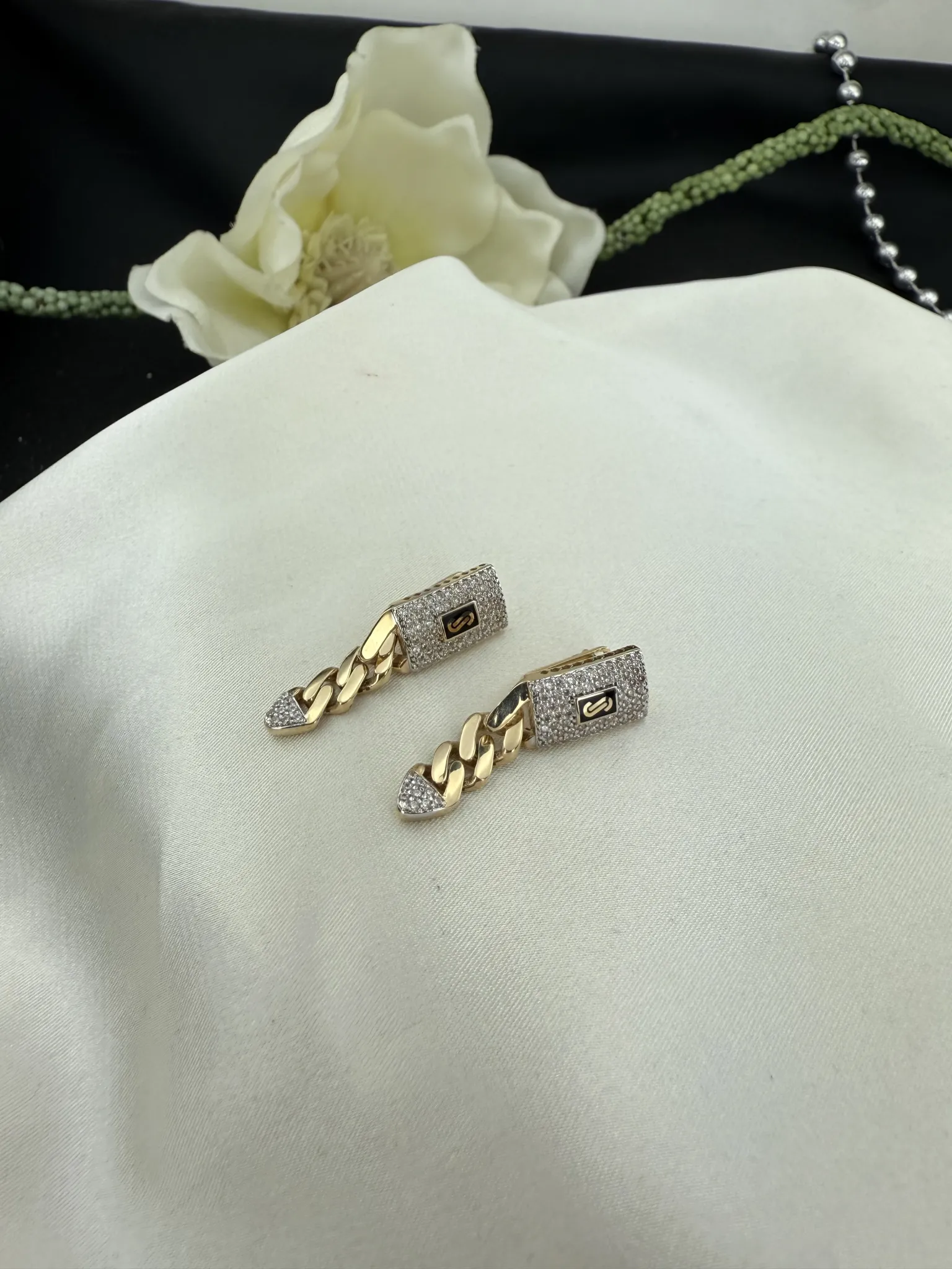 Taşlı Gurmet Küpe