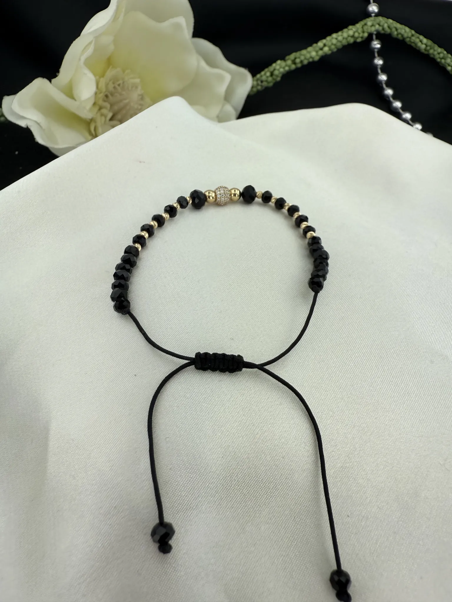 Unisex Siyah Kristal Taşlı Dorikalı İpli Bileklik