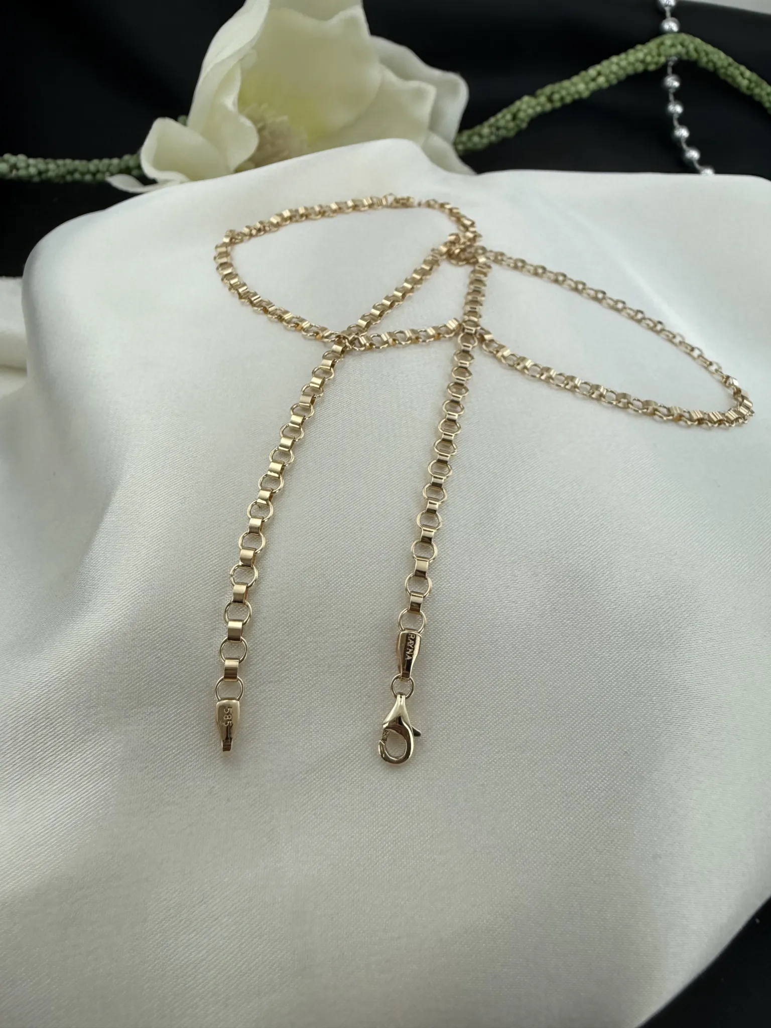 Taşsız İtalyan Zincir