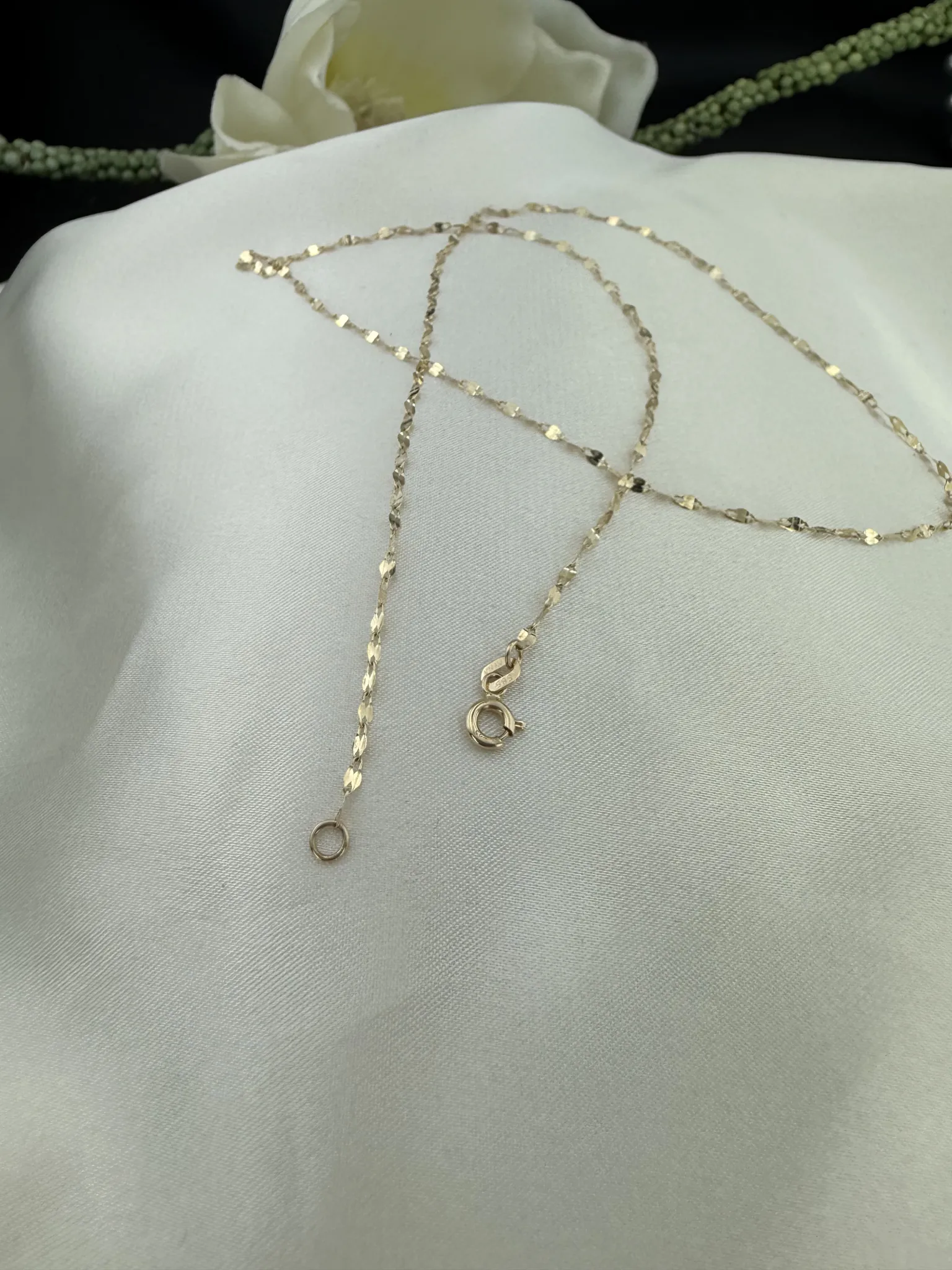 Taşsız İtalyan Zincir