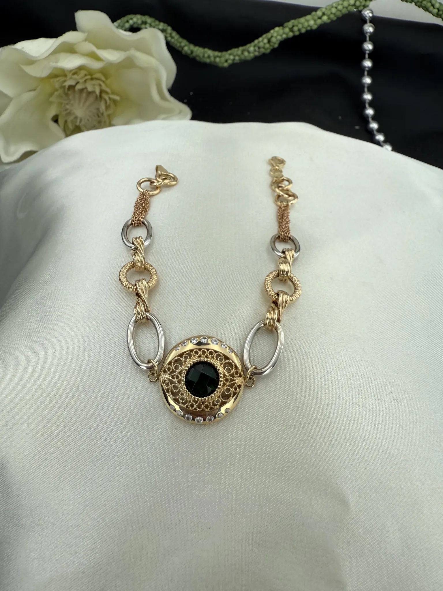 Yeşil Taşlı Özel Tasarım Bileklik