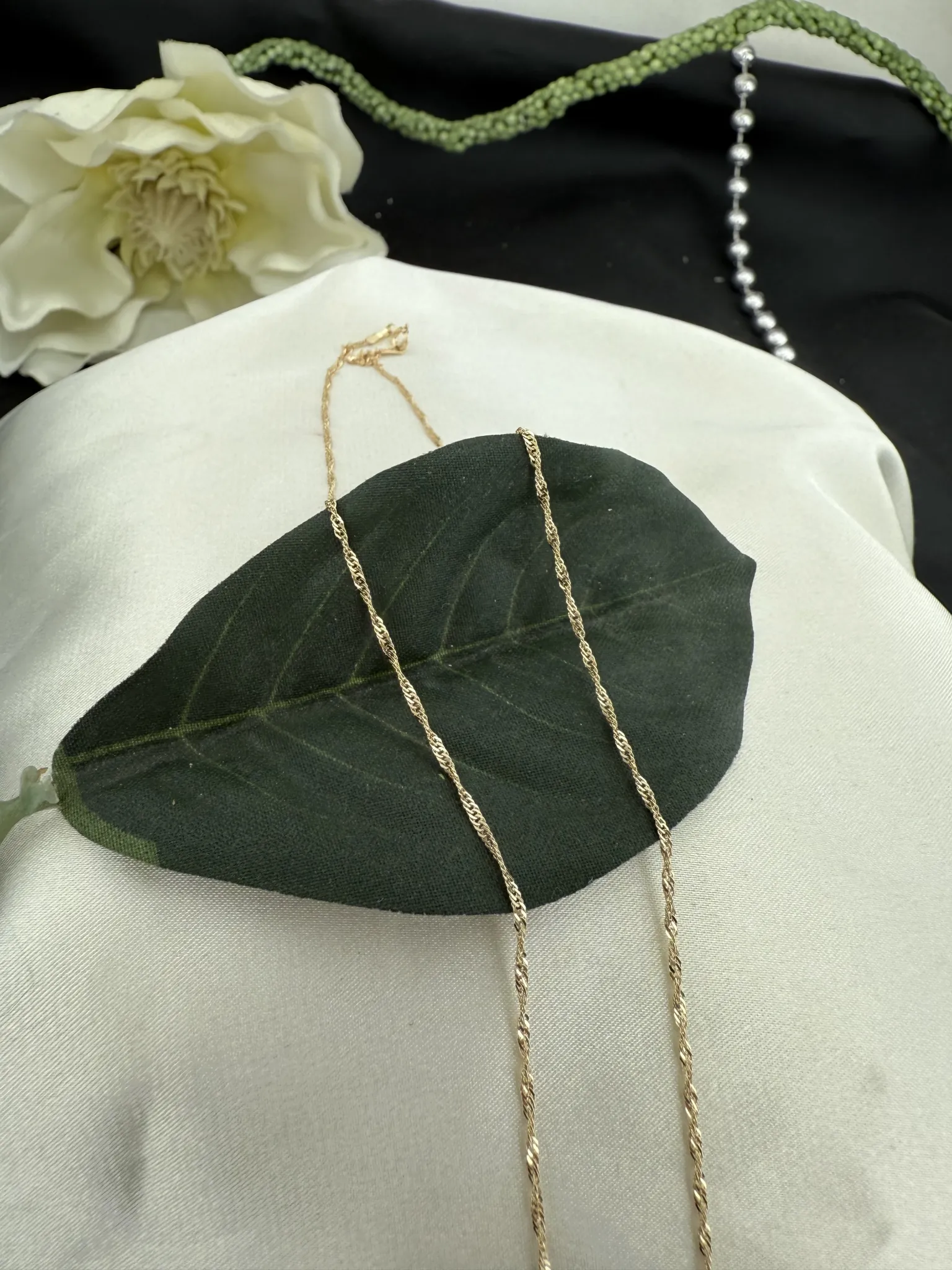 Taşsız Burgu Zincir