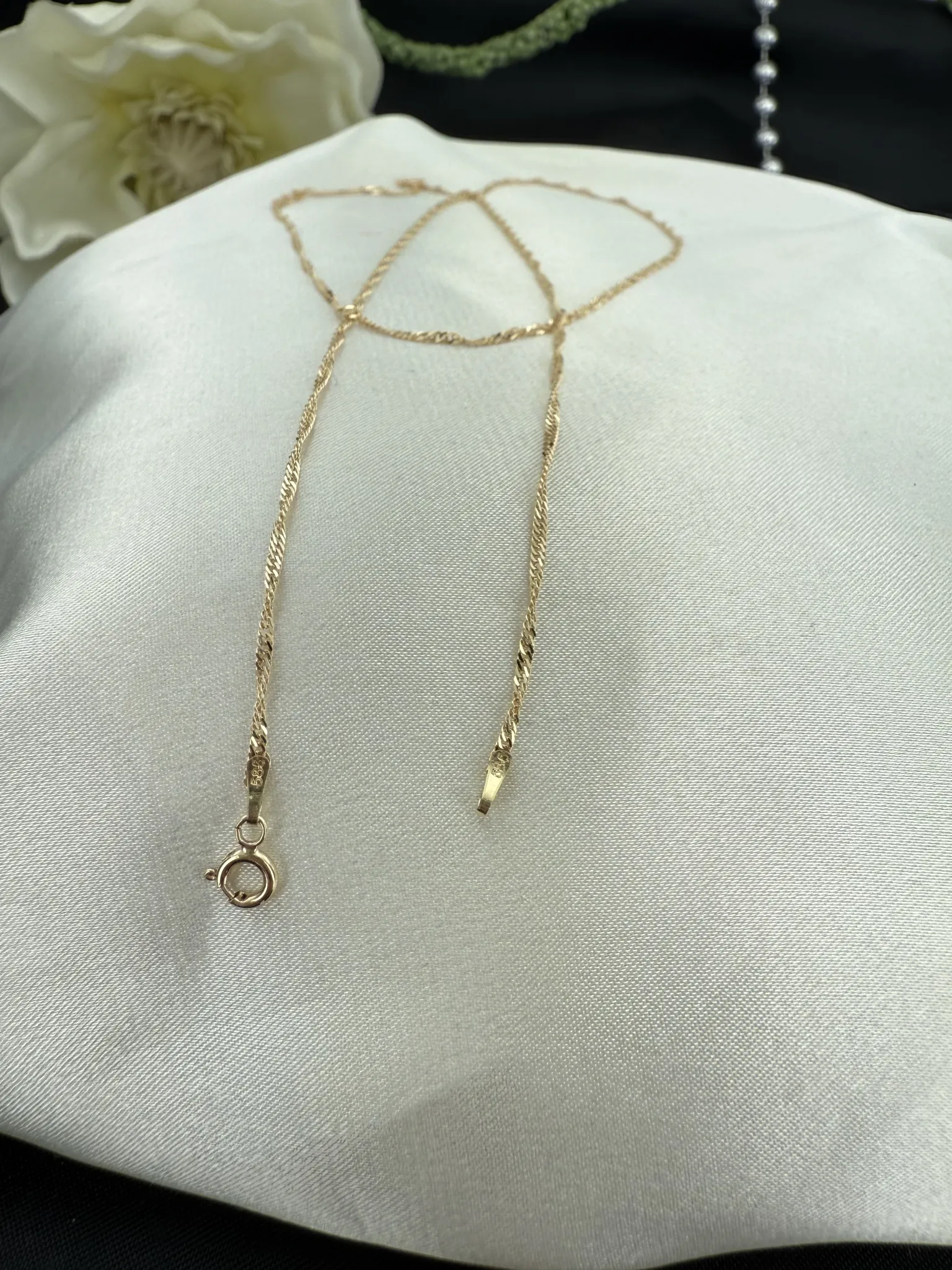 Taşsız Burgu Zincir