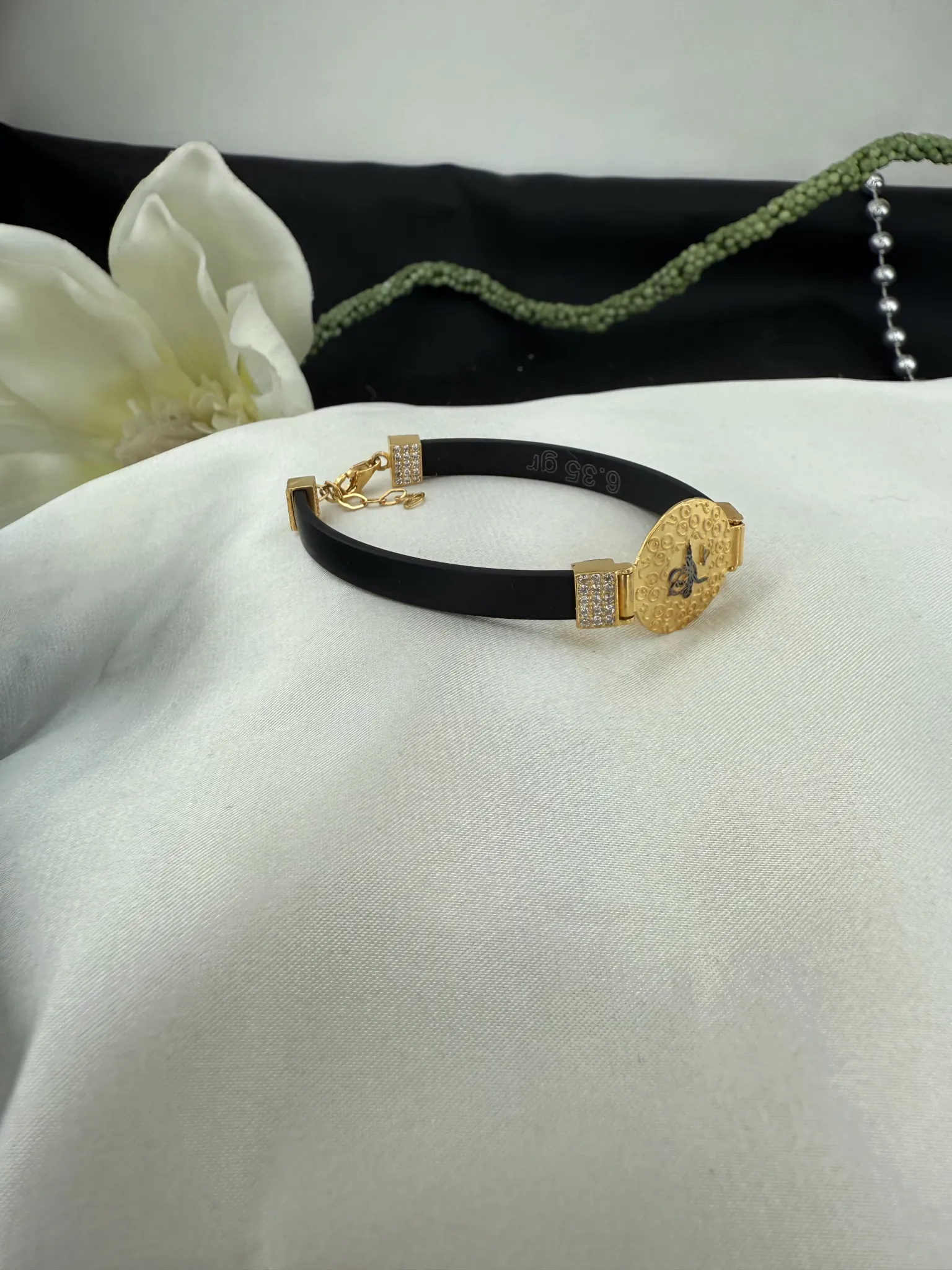 Kauçuk Kayışlı Taşlı Tura Bileklik