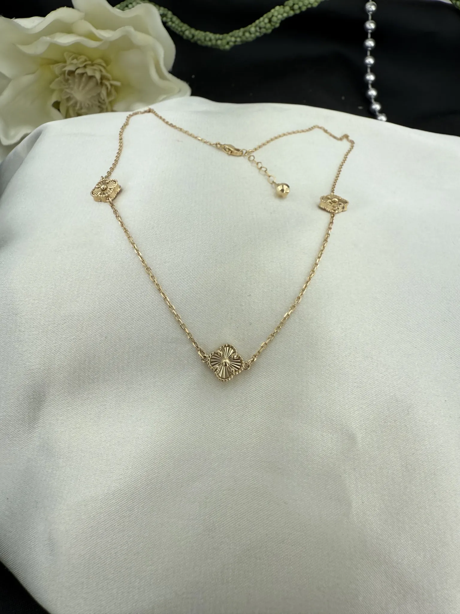 Taşsız Yonca Kolye 