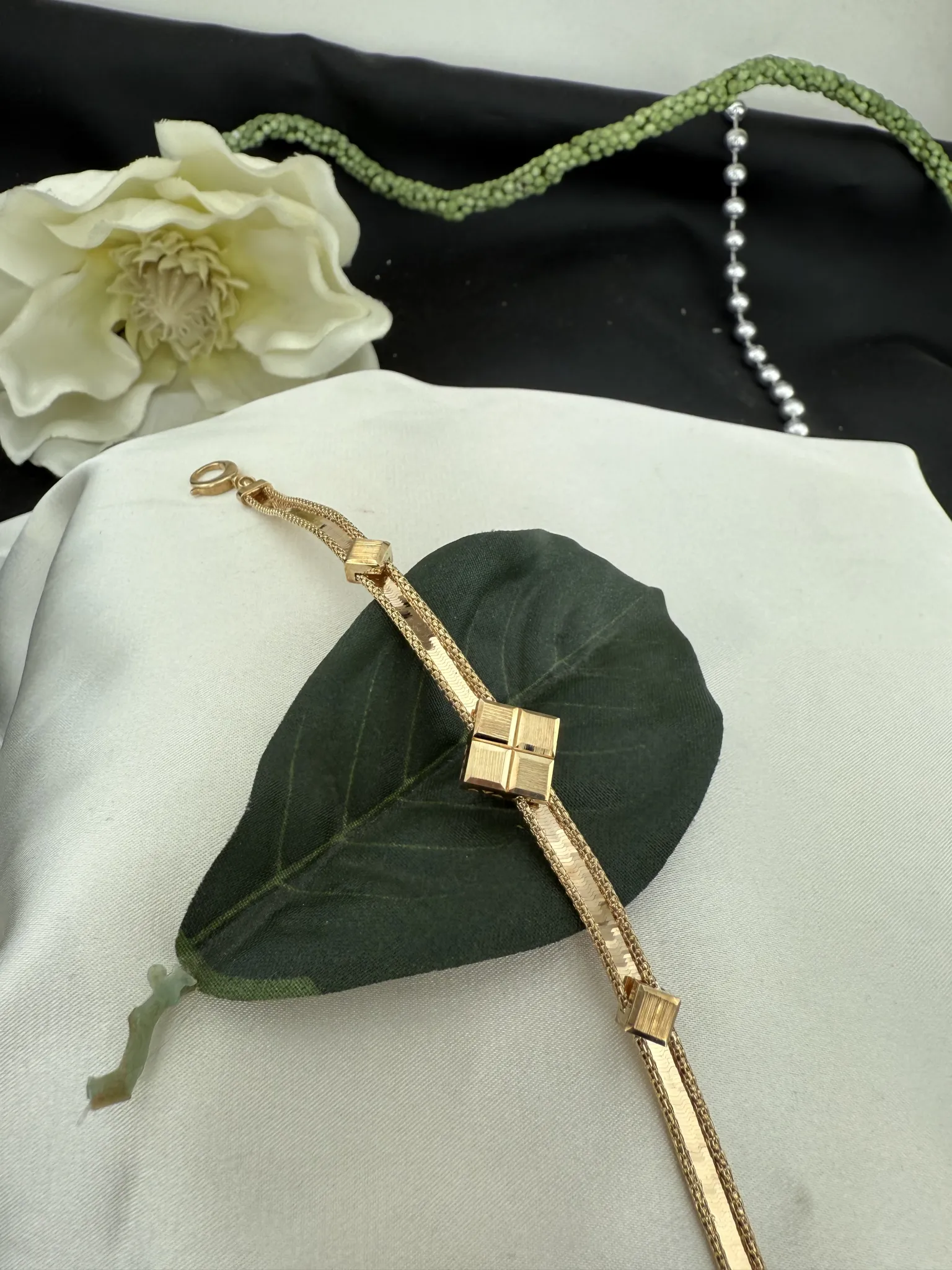 Özel Tasarım Taşsız Baklava Modeli Bileklik