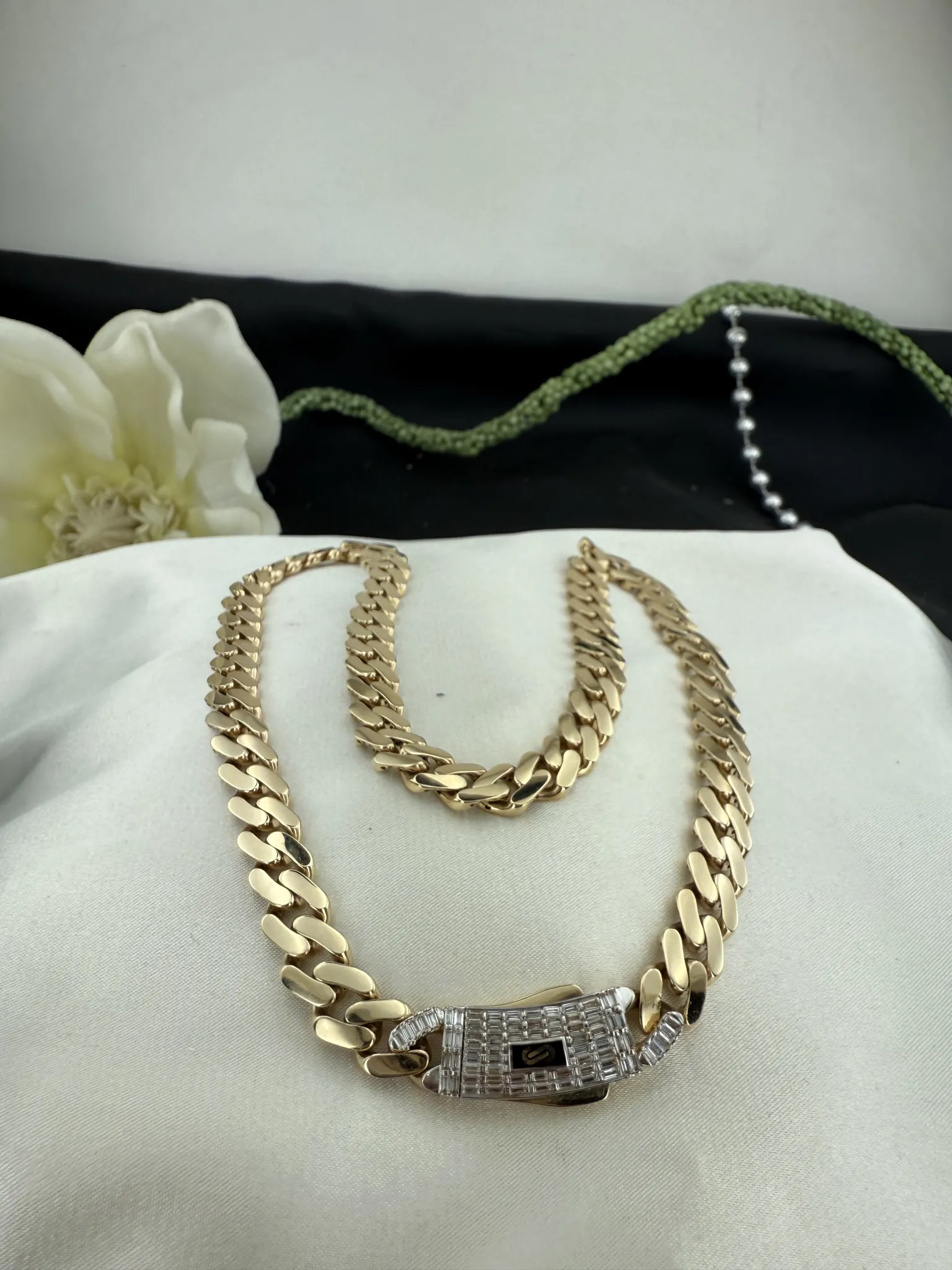 Taşlı İtalyan Gurmet Kolye