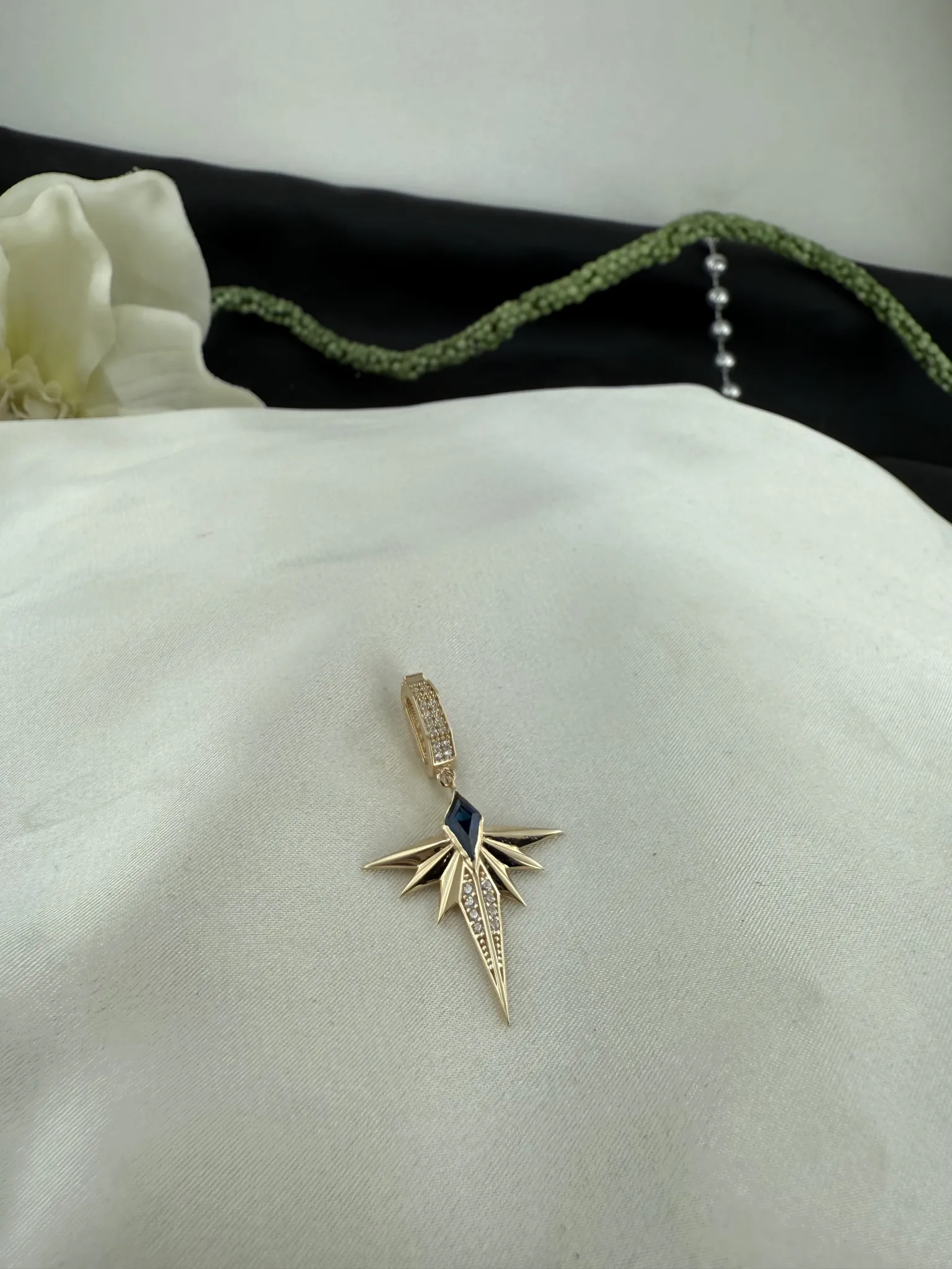 Lacivert Taşlı Kutup Yıldızı Kolye Ucu