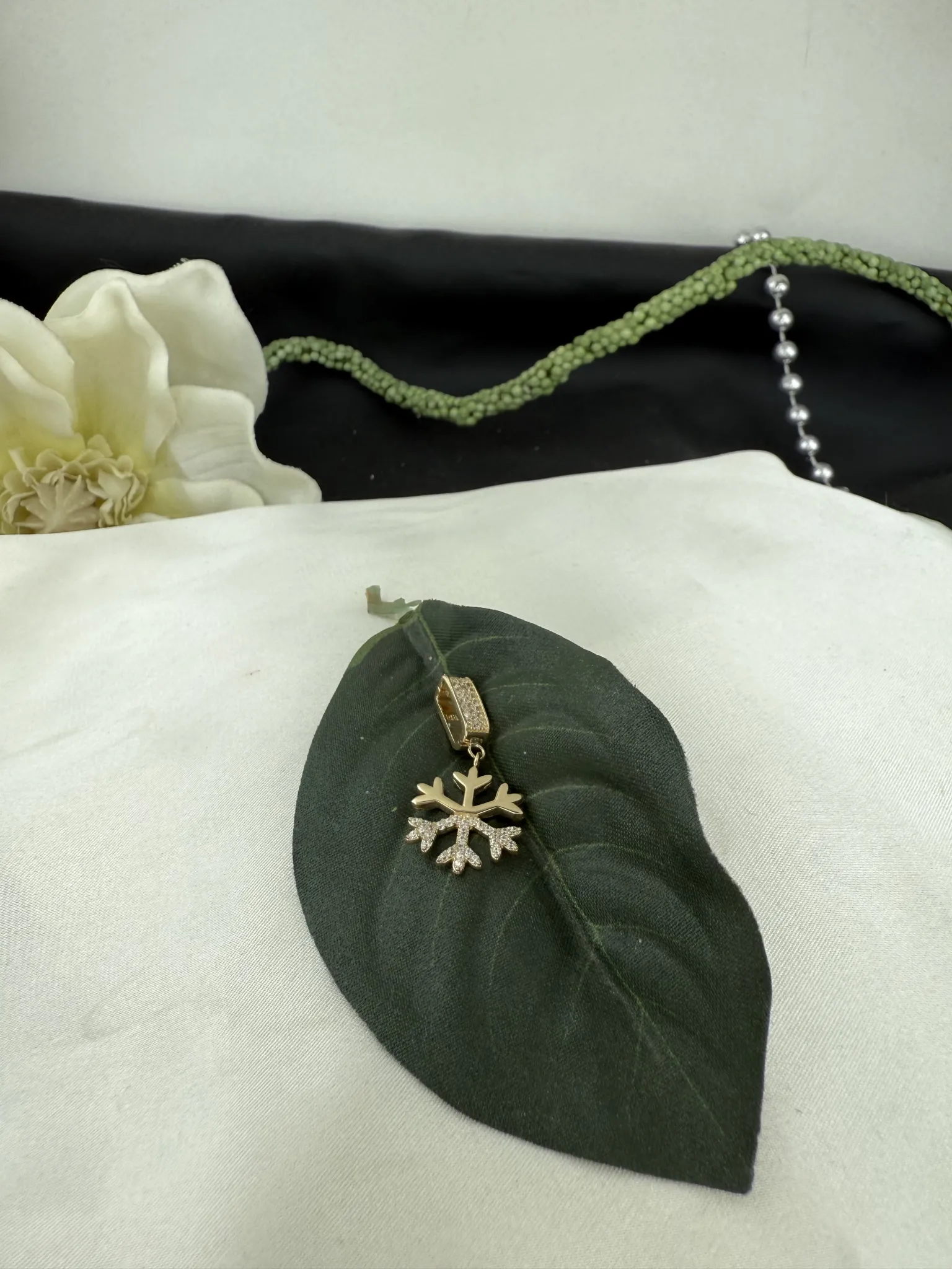 Taşlı Kar Tanesi Kolye Ucu