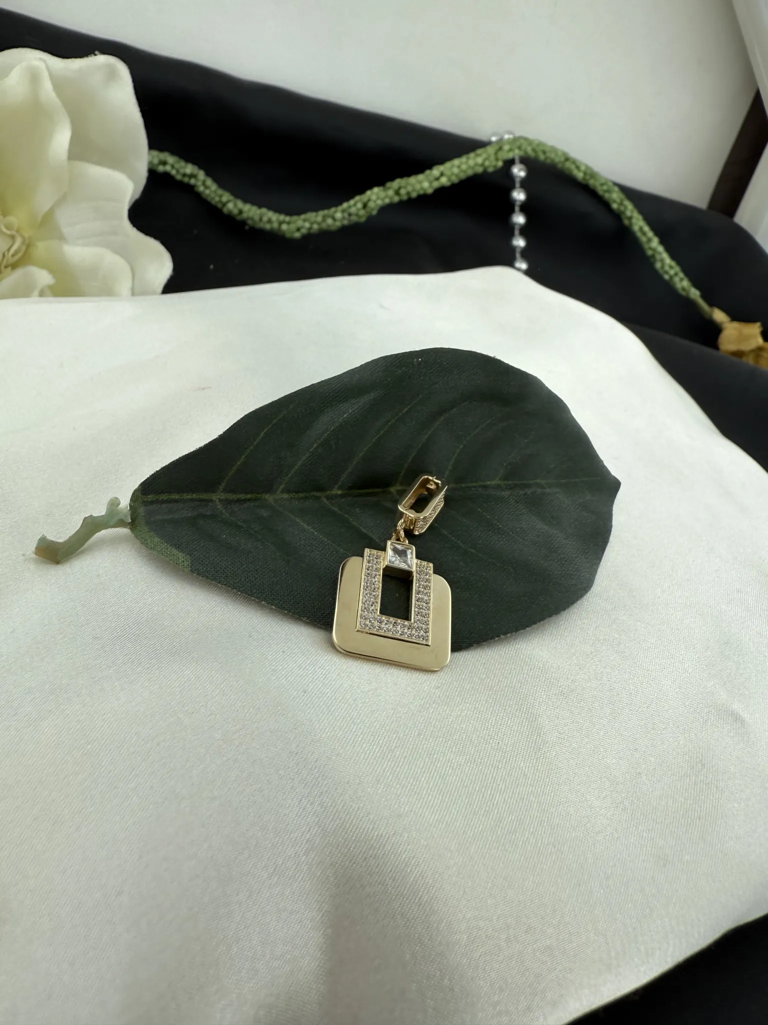 Özel Tasarım Taşlı Kolye Ucu