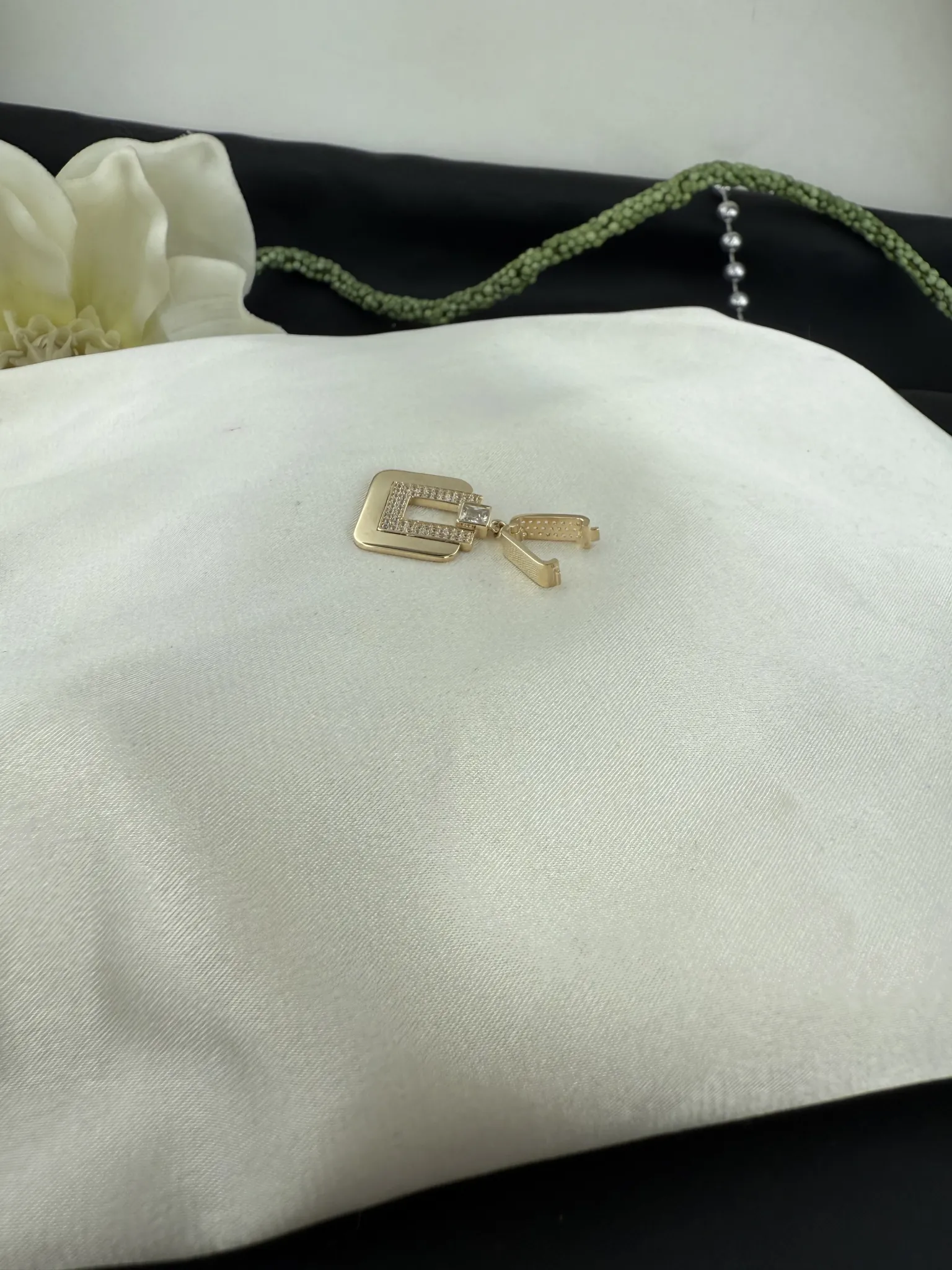 Özel Tasarım Taşlı Kolye Ucu