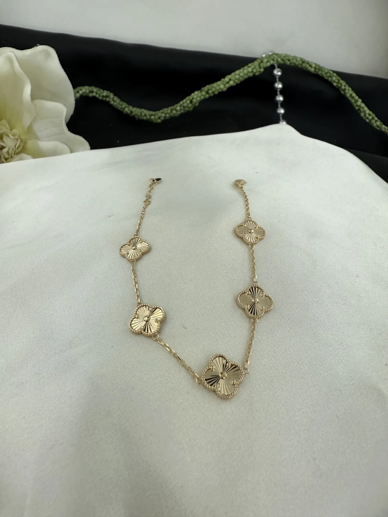 Taşsız Yonca Bileklik