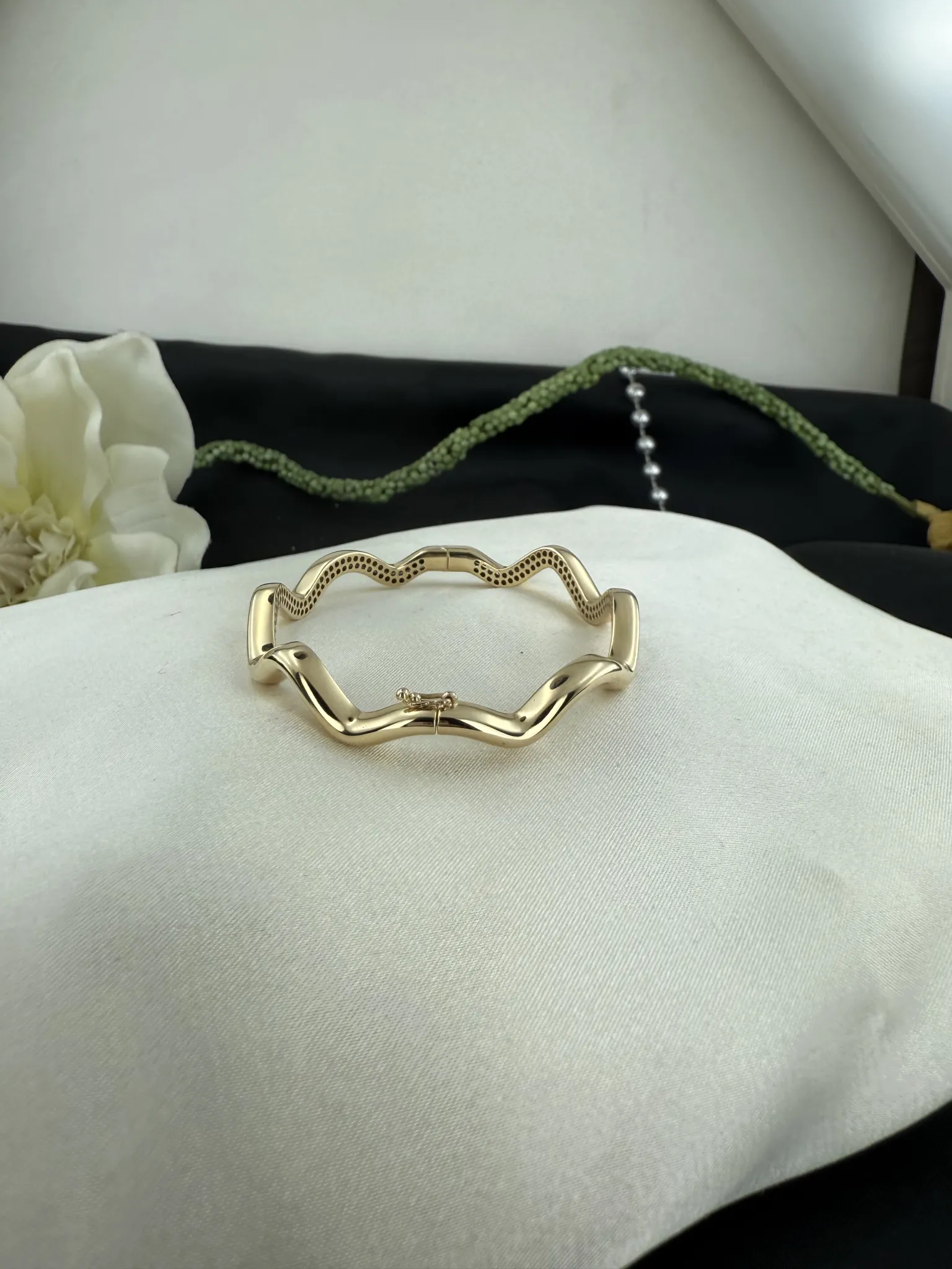 Özel Tasarım Taşsız Kelepçe