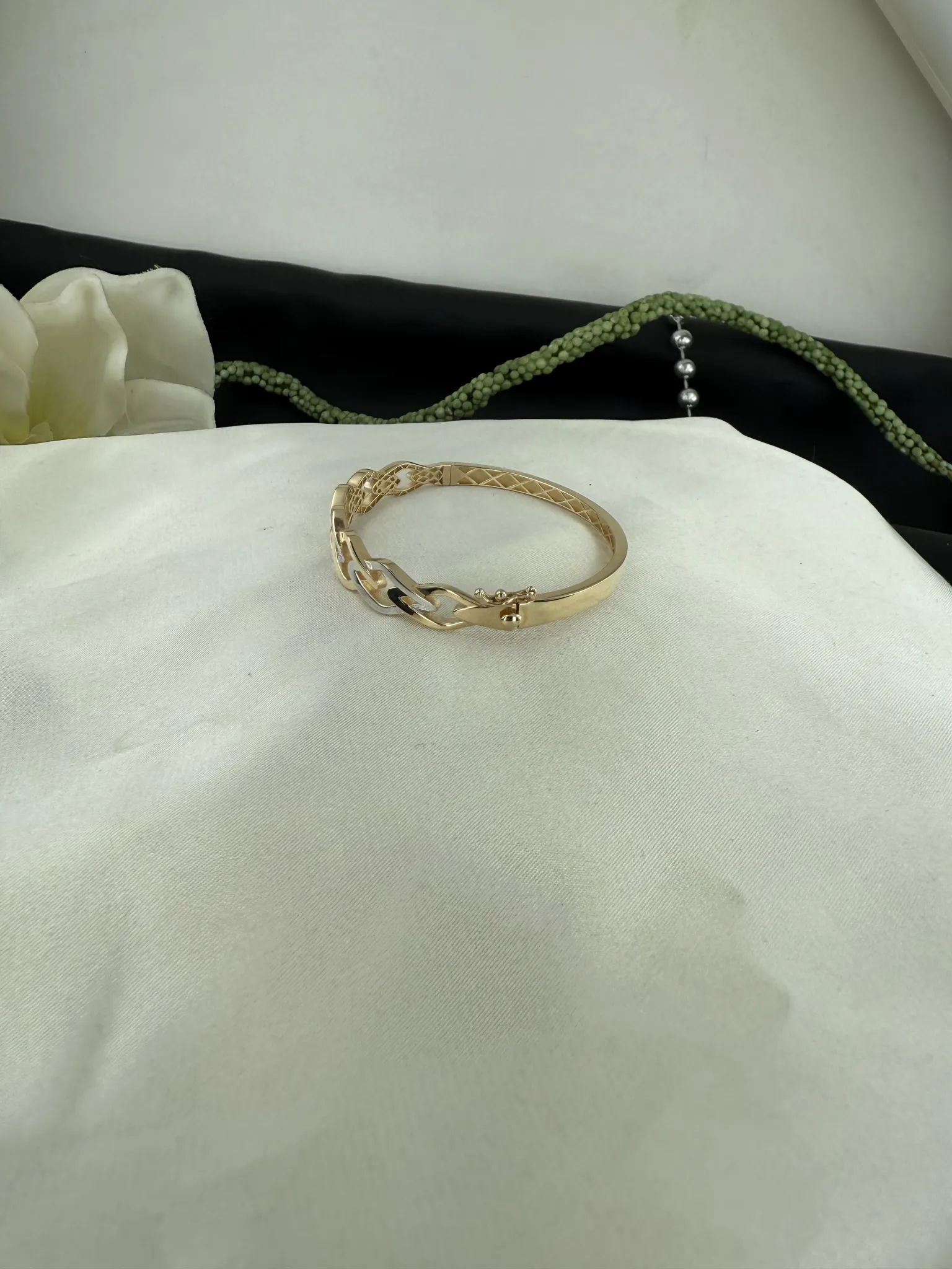 Çift Renk Taşsız Burgu Kelepçe