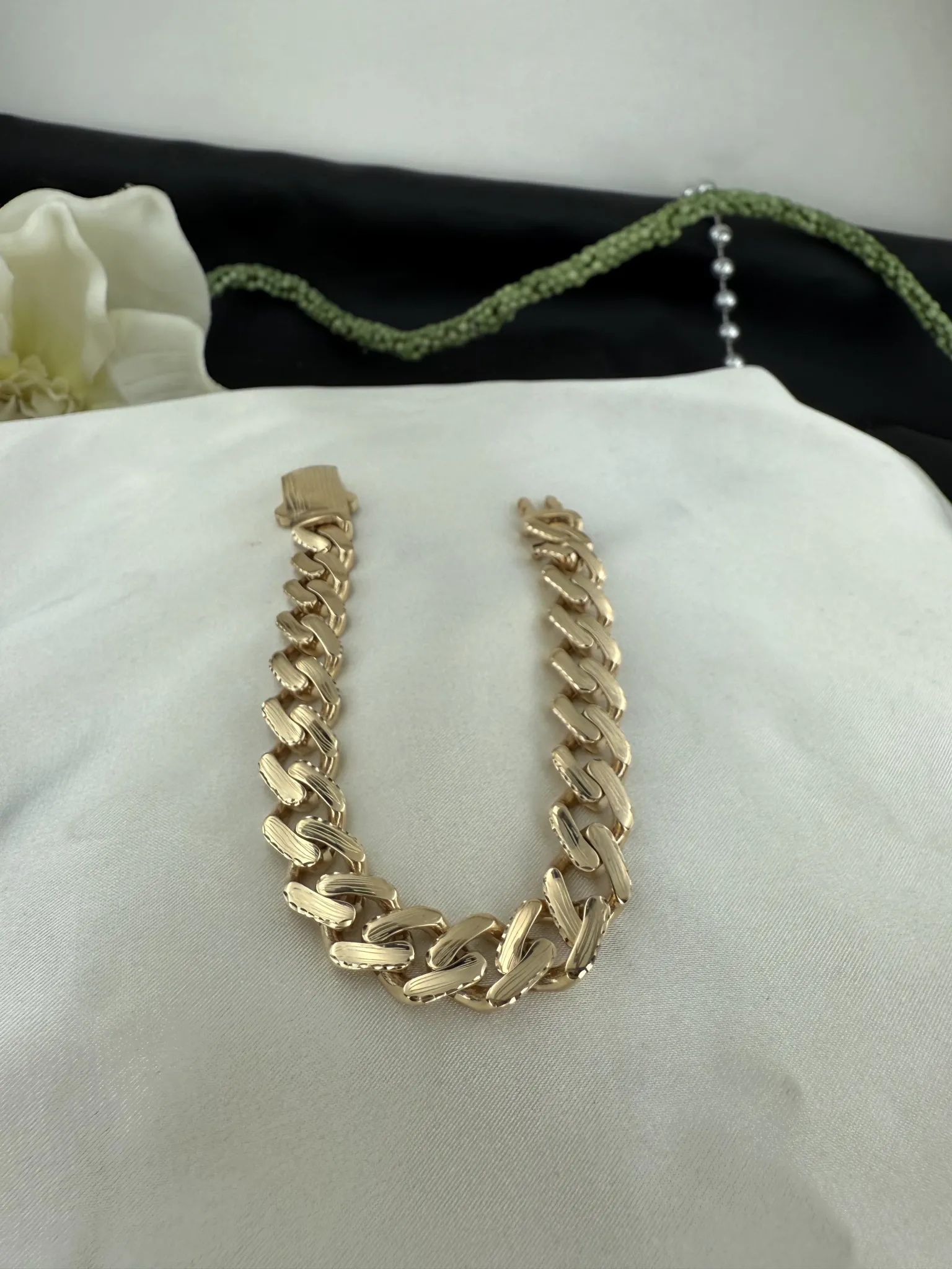 Taşsız Gurmet Bileklik