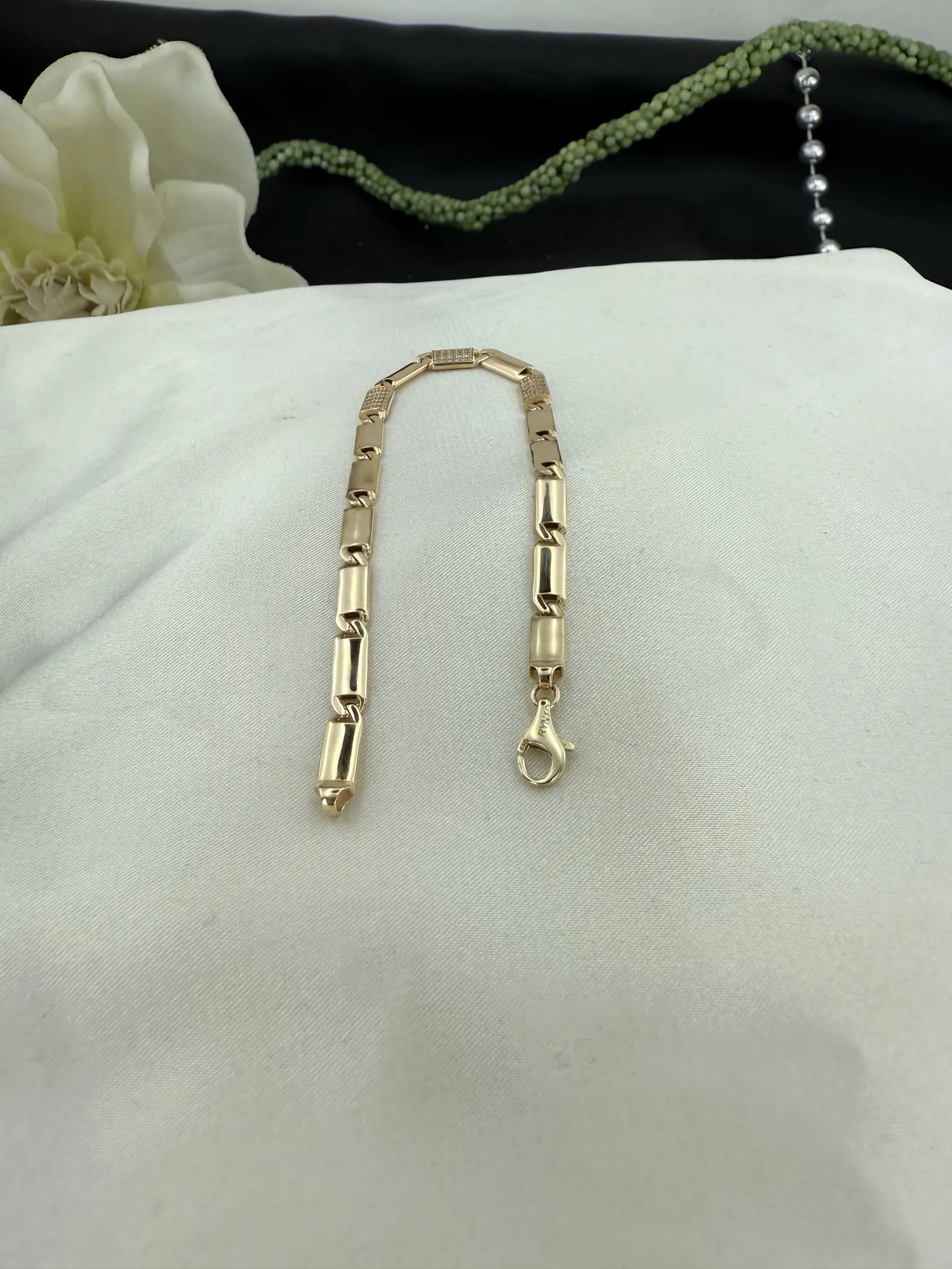 Özel Tasarım Taşlı Bileklik