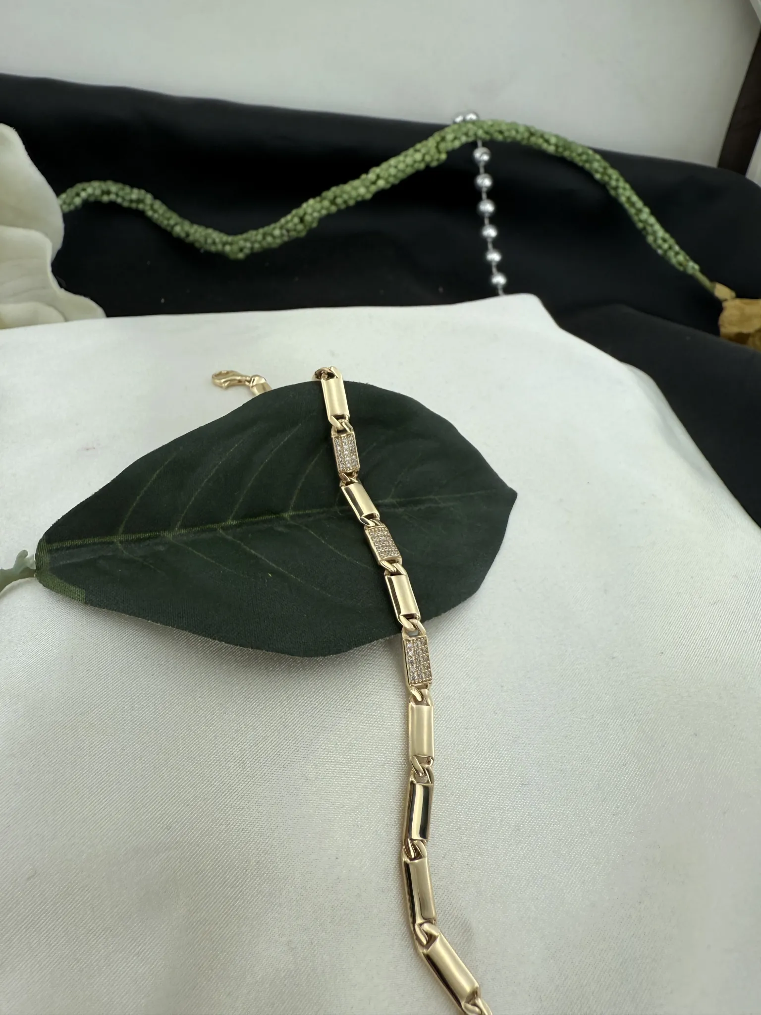 Özel Tasarım Taşlı Bileklik